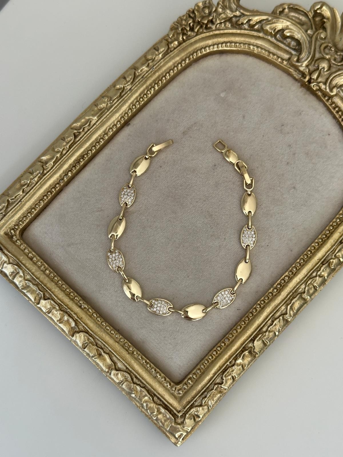 14K Gold Oval Kesim Taşlı Palaka Bileklik