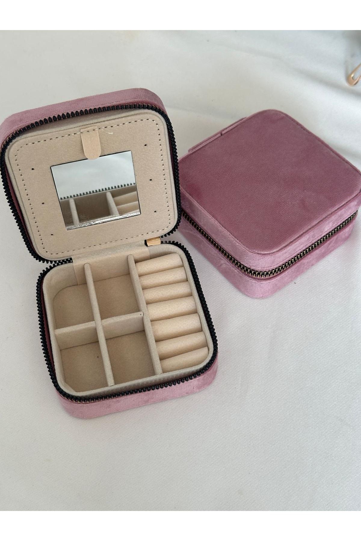 Pembe Aynalı Takı Çantası
