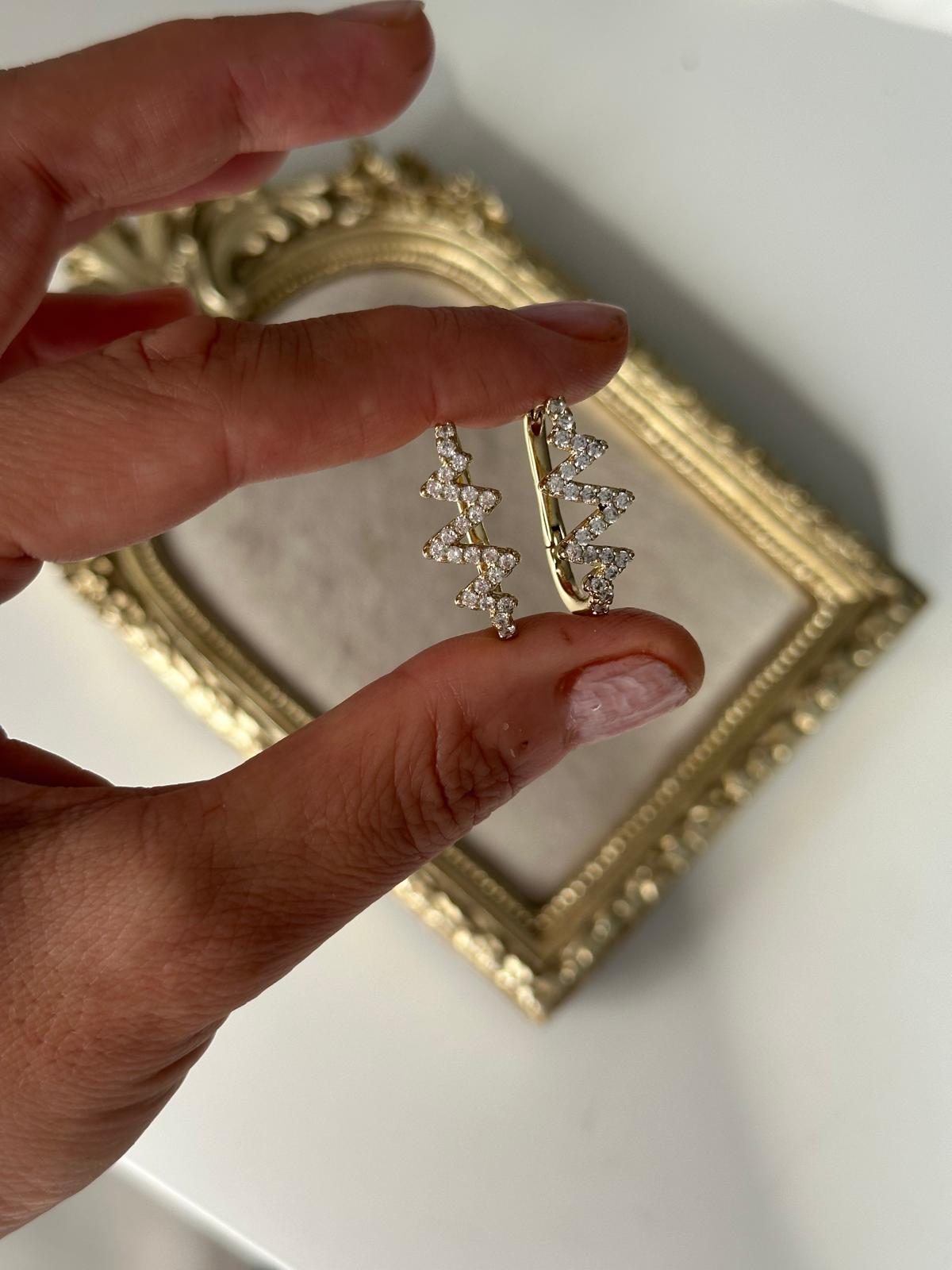 14K Gold Renkli Zikzak Kesim Taşlı Küpe