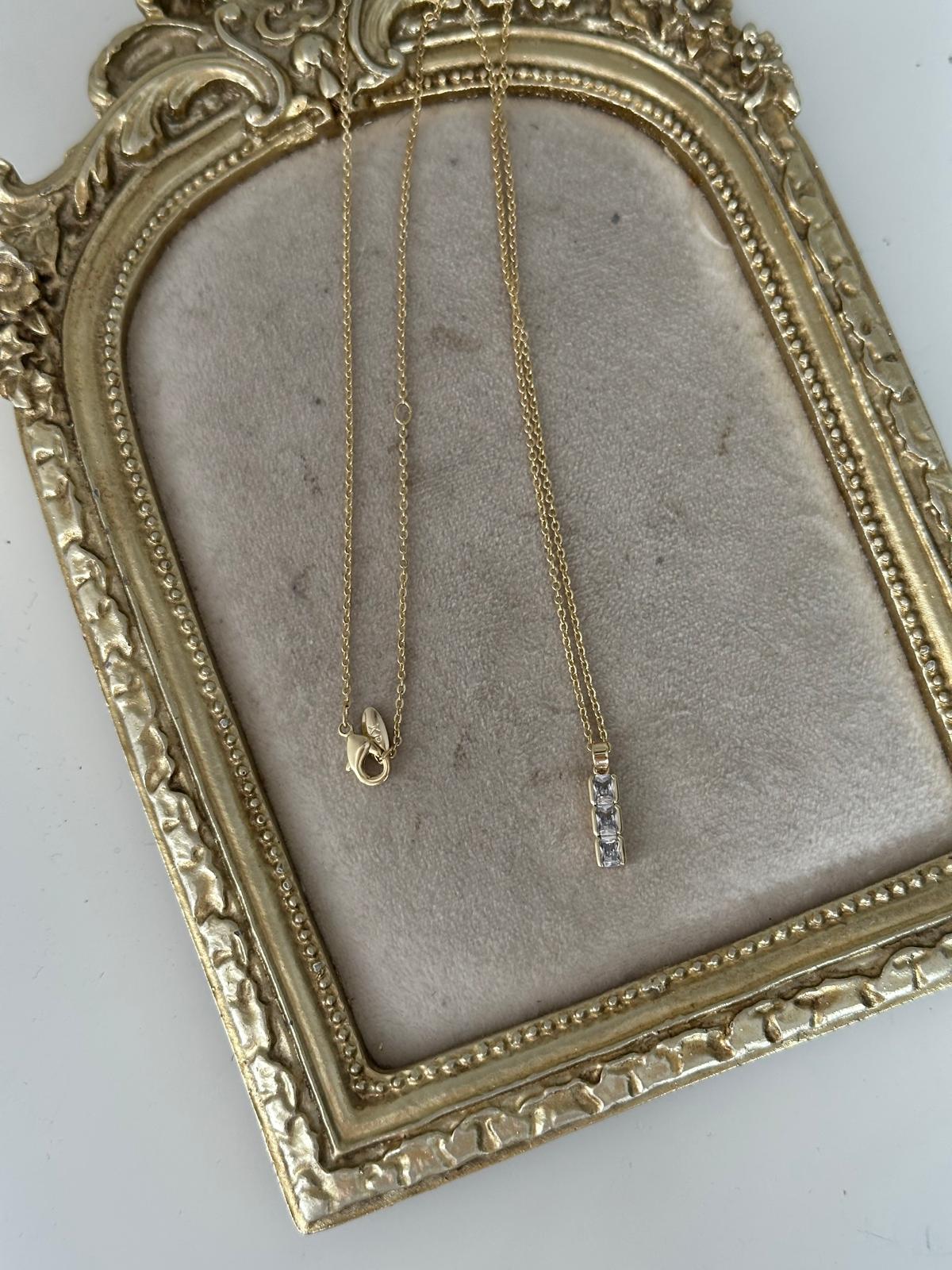 14K Gold Renkli Baget Taşlı Dikdörtgen Kesim Taşlı Sallantılı Kolye