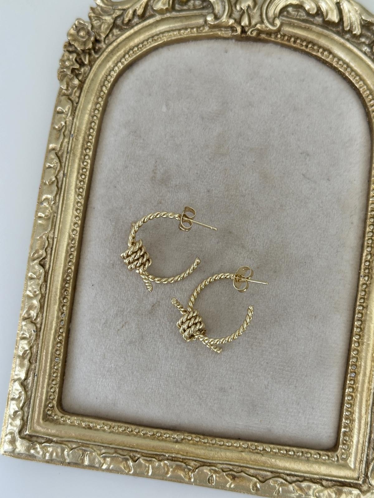 14K Gold Renkli Burgu Dolama Modern Halka Küpe