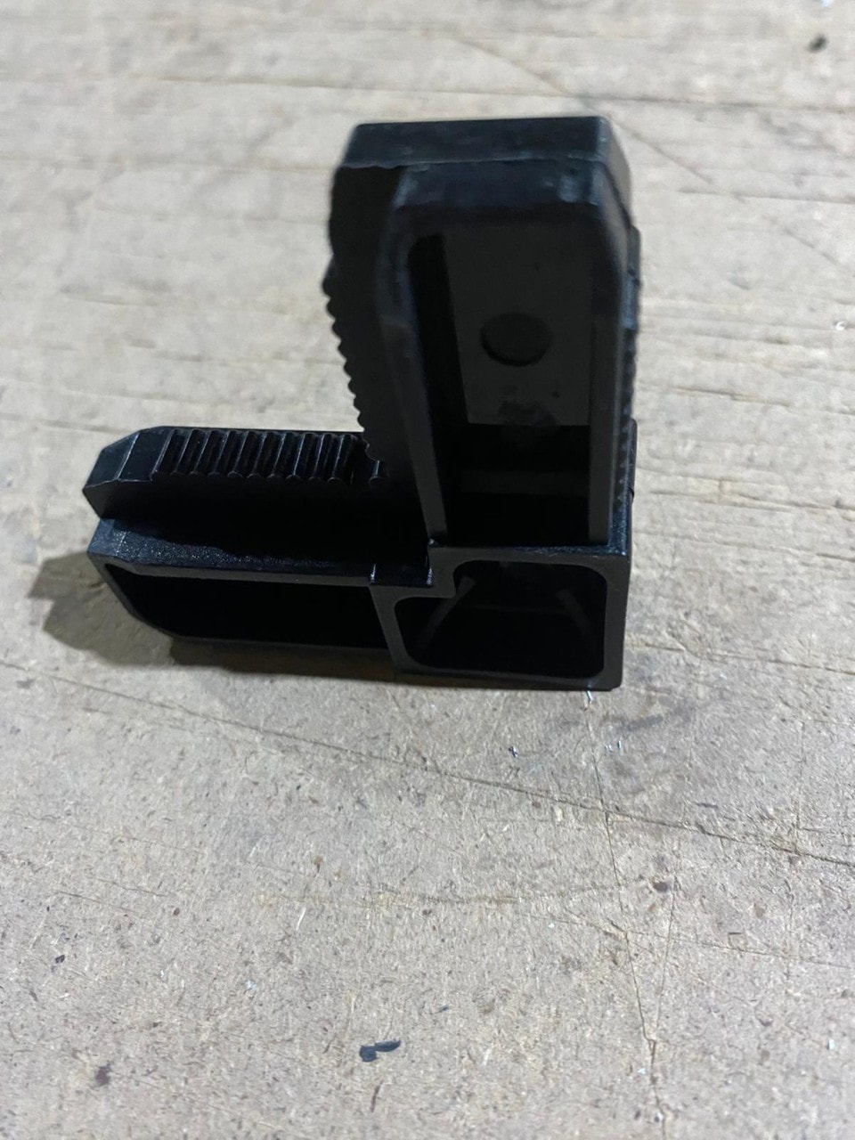 SİNEKLİK TAMİR 17X25 Sineklik Köşe Takozu 12 Adet Siyah