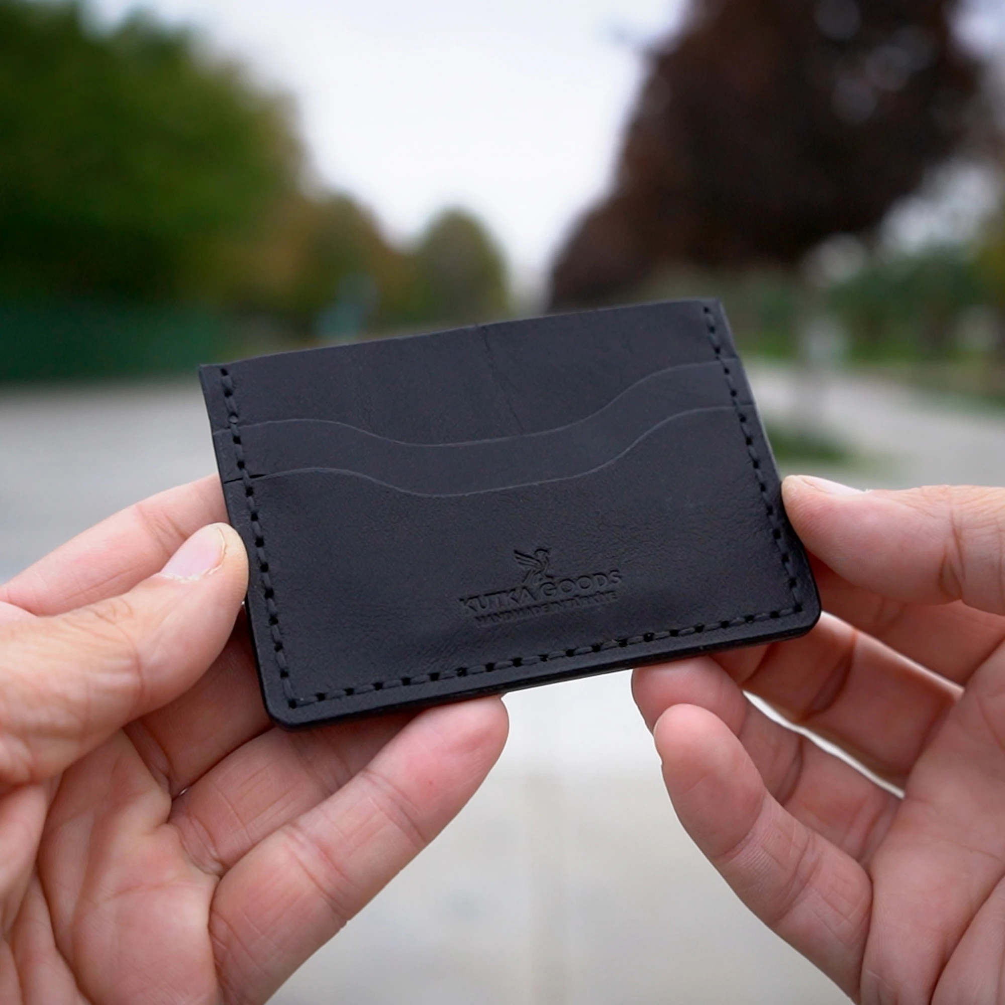 Kutka Goods - Leaf Collection - Kartlık - Siyah Toscano