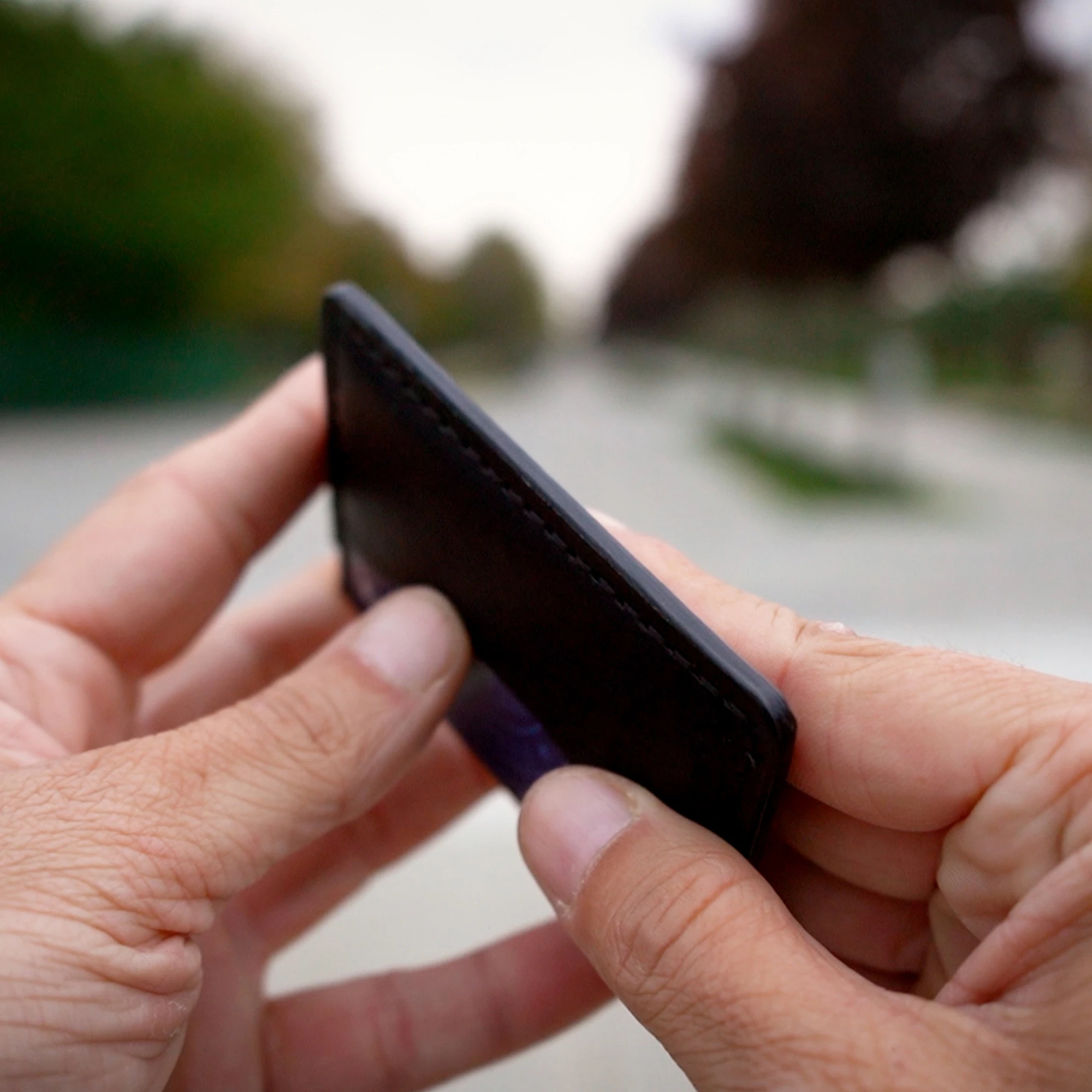 Kutka Goods - Leaf Collection - Kartlık - Siyah Toscano