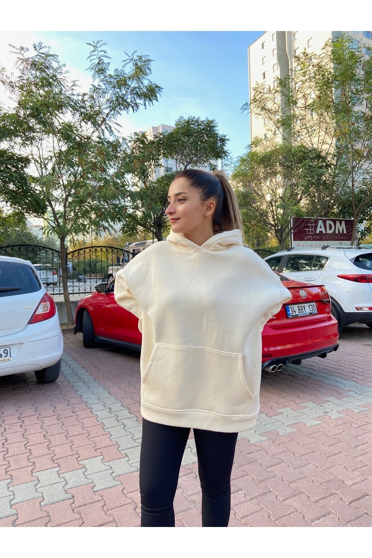 Krem Kapüşonlu Kadın Sweatshirt