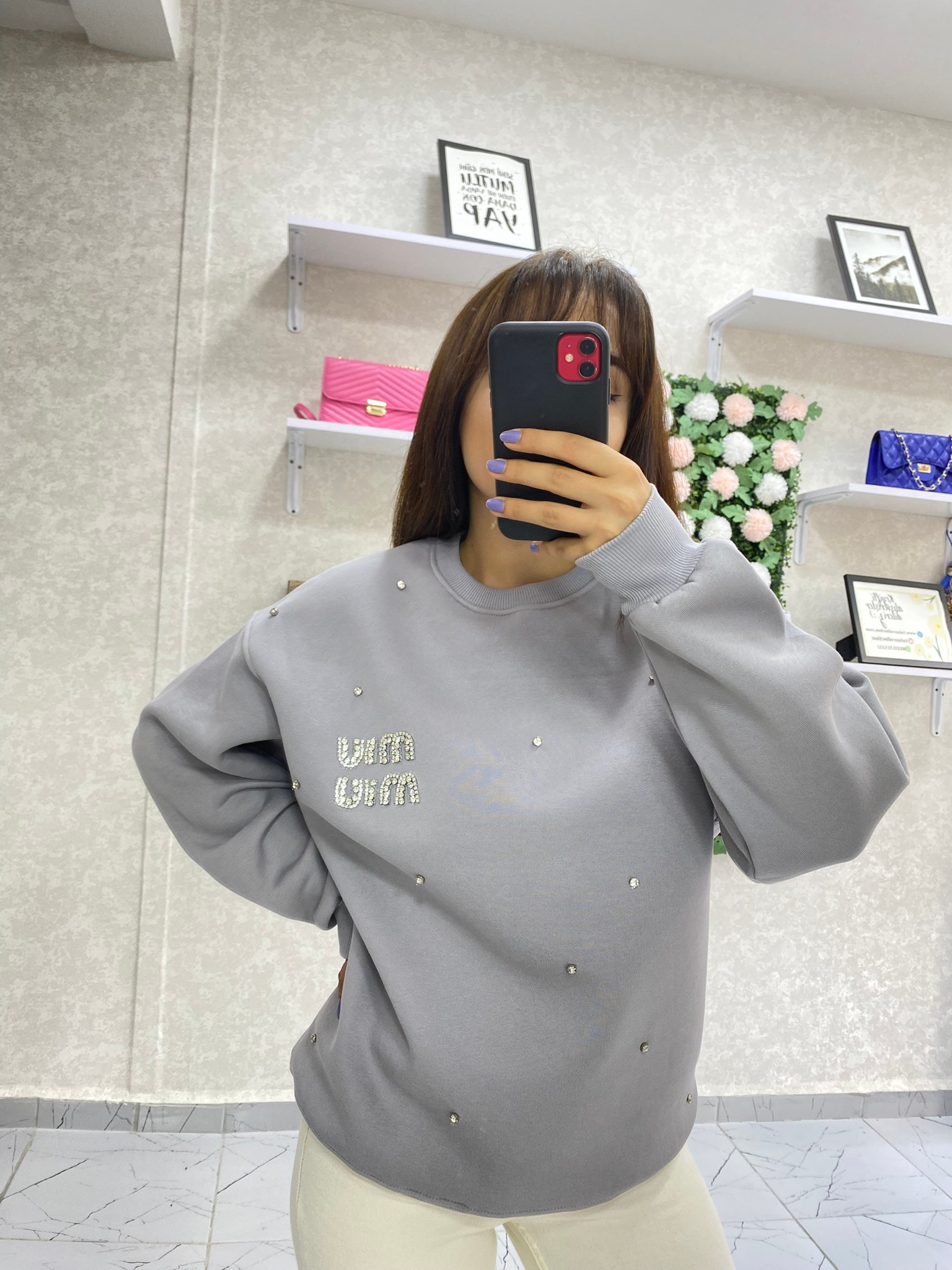 Taş Detay Sweatshirt