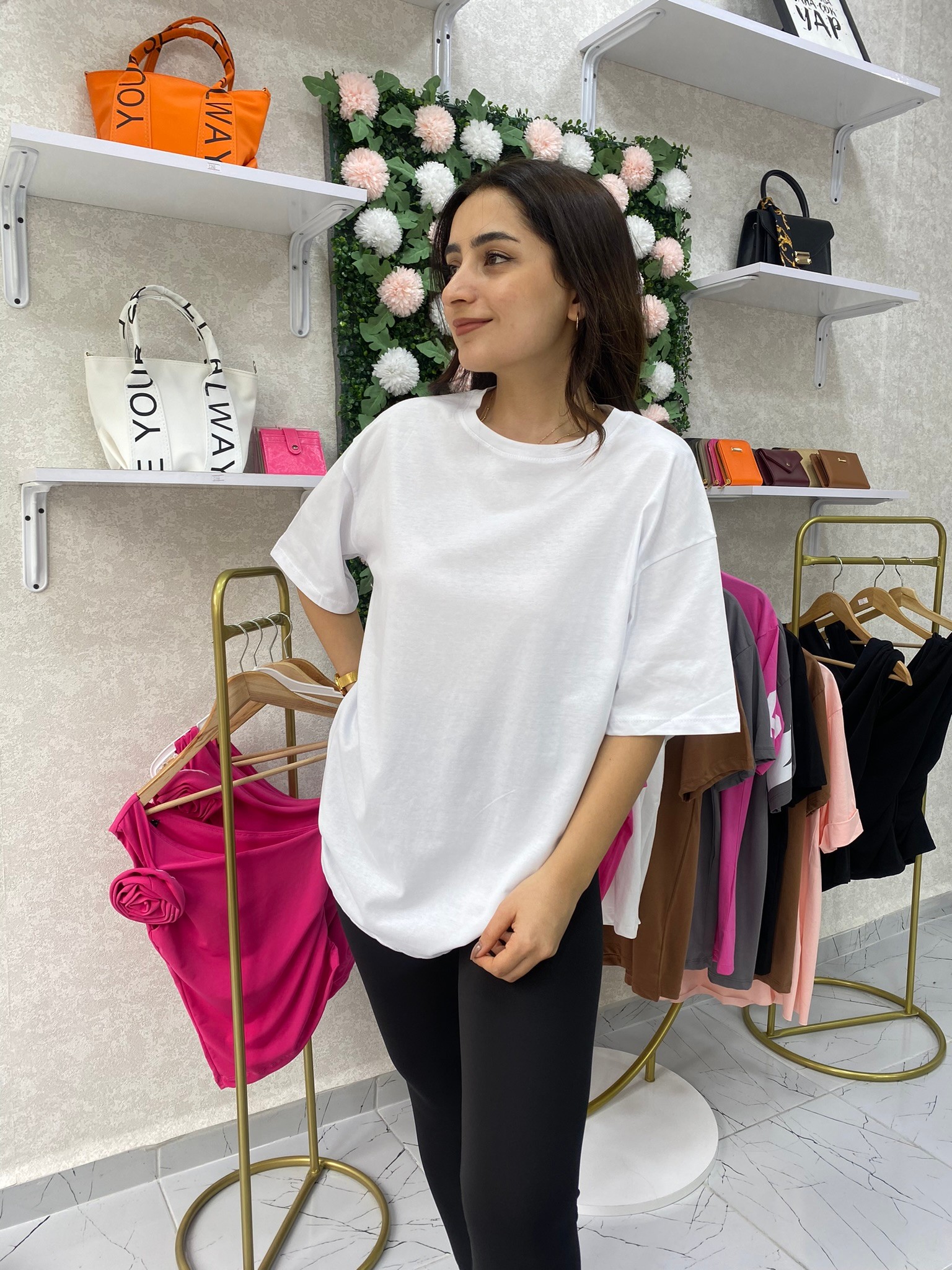 Beyaz oversize basic t-shirt