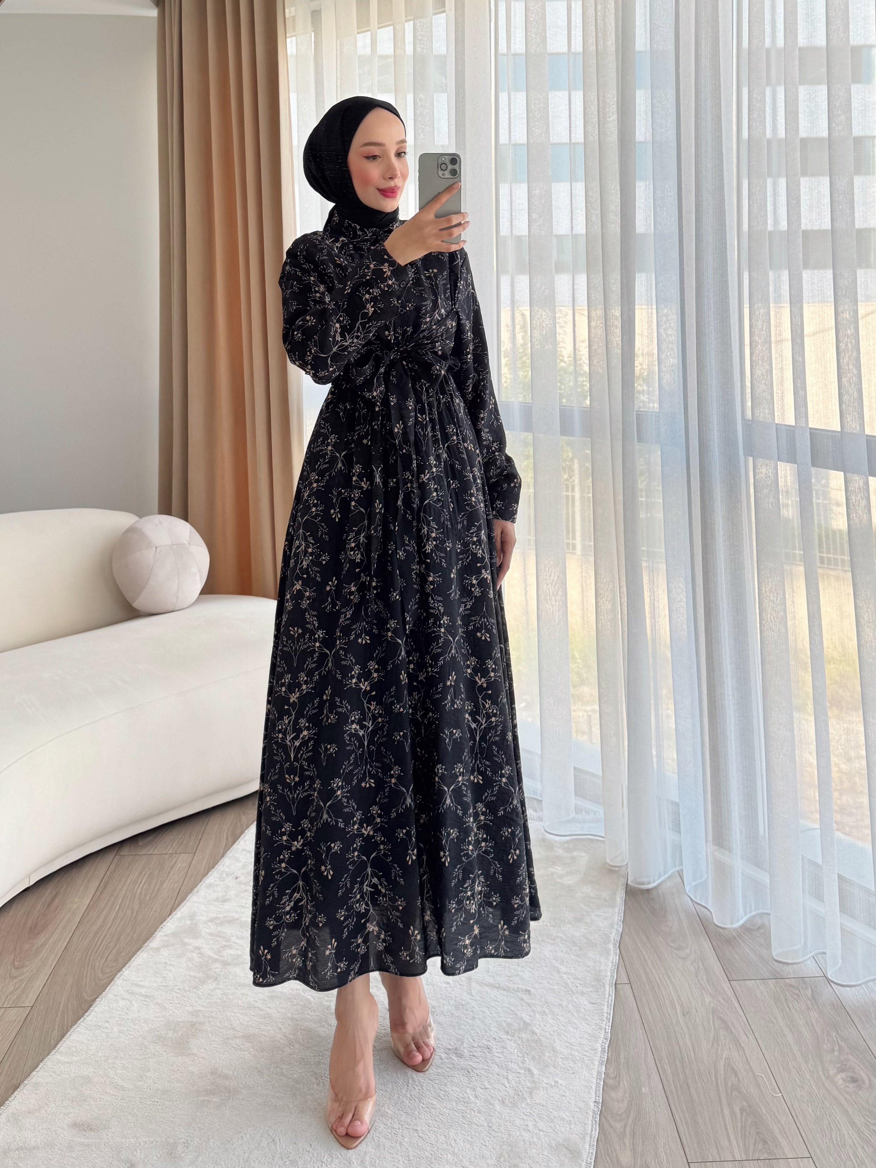 Çiçek Desenli Elbise - Siyah