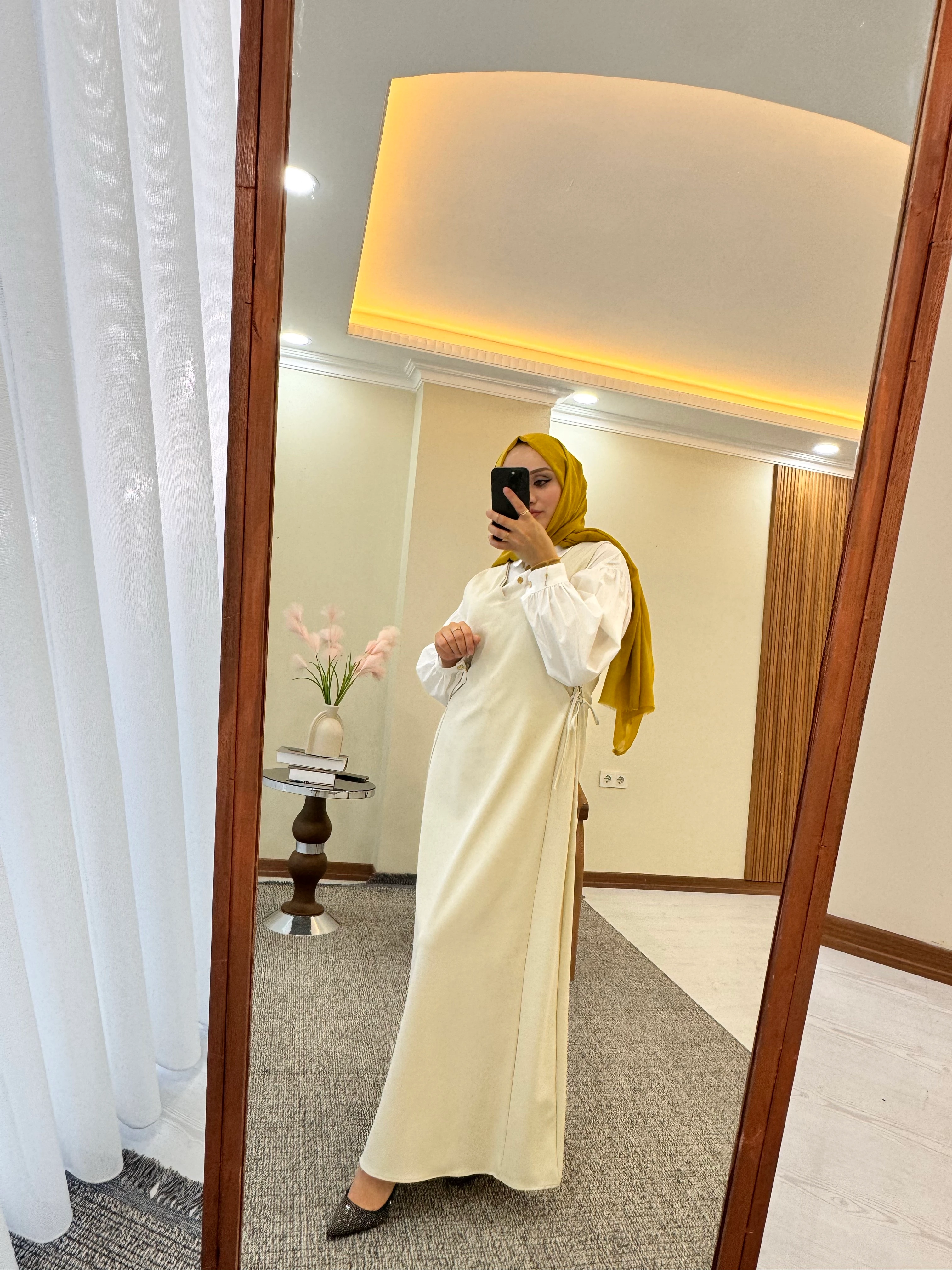 V Yaka Yandan Bağcıklı Jile