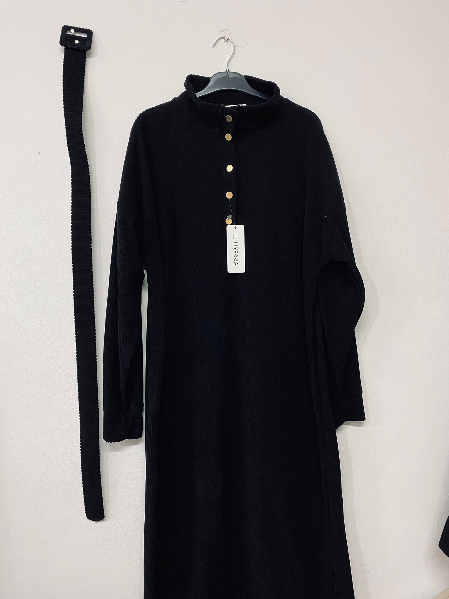 Düğmeli Fitilli Kadife Elbise - Siyah
