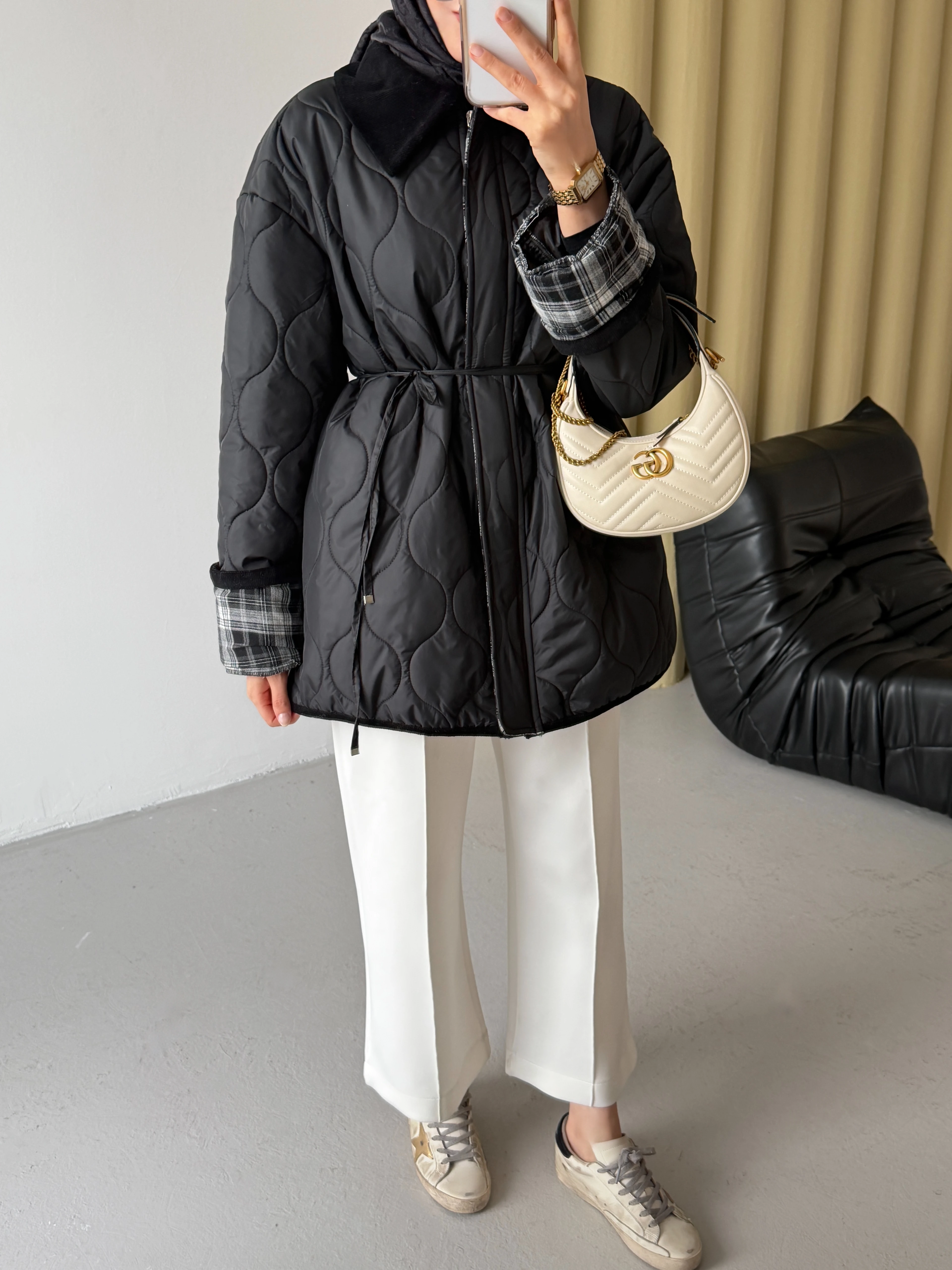 EKOSE DETAYLI KAPİTONE MONT