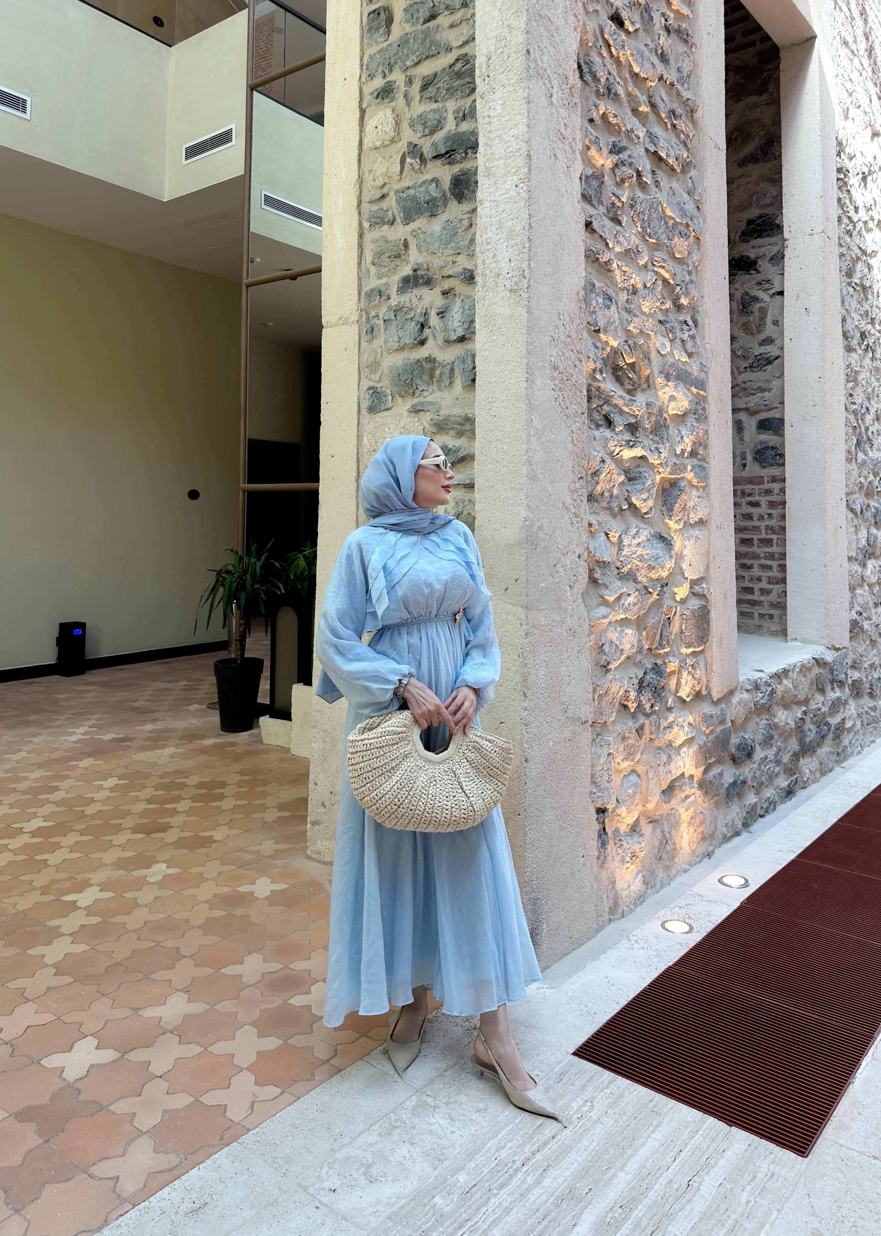 ALİA BROŞ DETAYLI ELBİSE