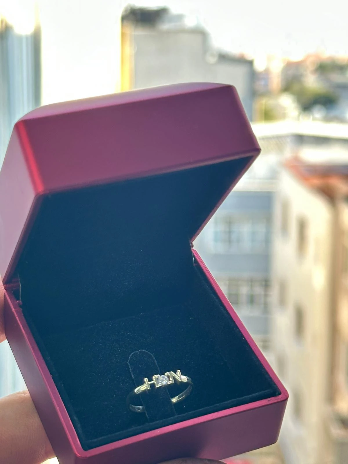 14 AYAR ALTIN KİŞİYE ÖZEL TEK TAŞ YÜZÜK