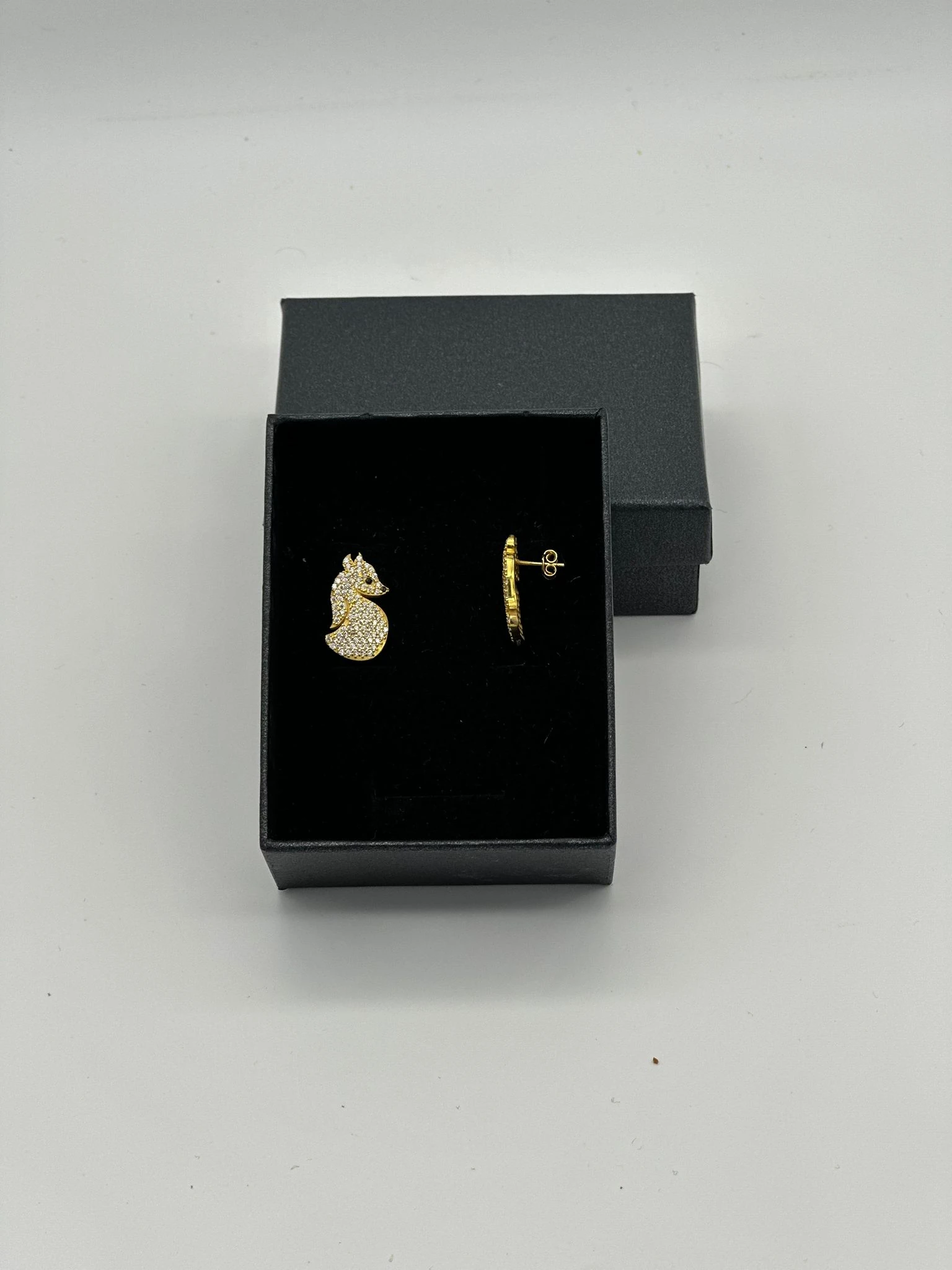 TİLKİ MODELİ 18K GOLD KAPLAMA 925 AYAR GÜMÜŞ KÜPE