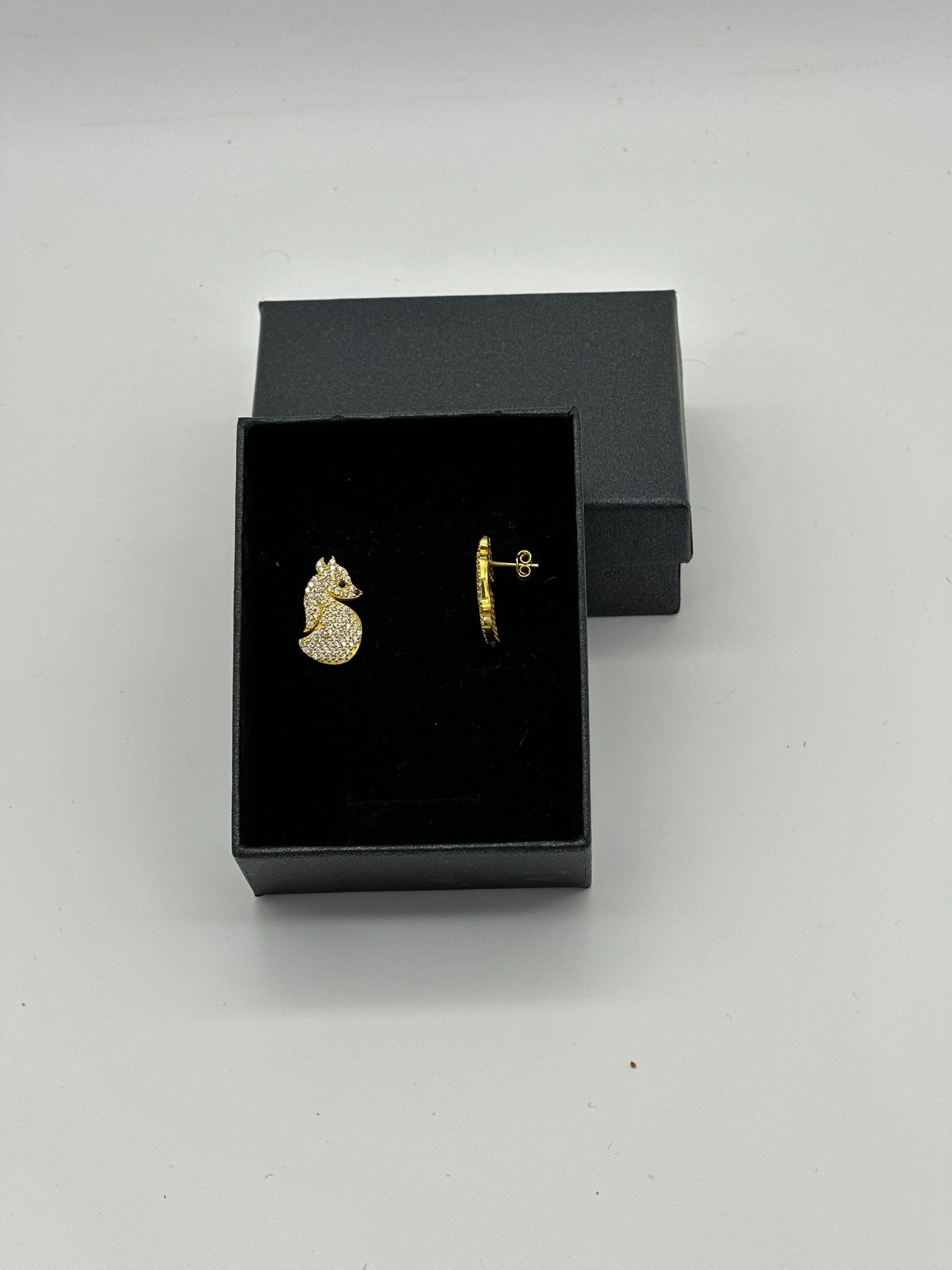 TİLKİ MODELİ 18K GOLD KAPLAMA 925 AYAR GÜMÜŞ KÜPE