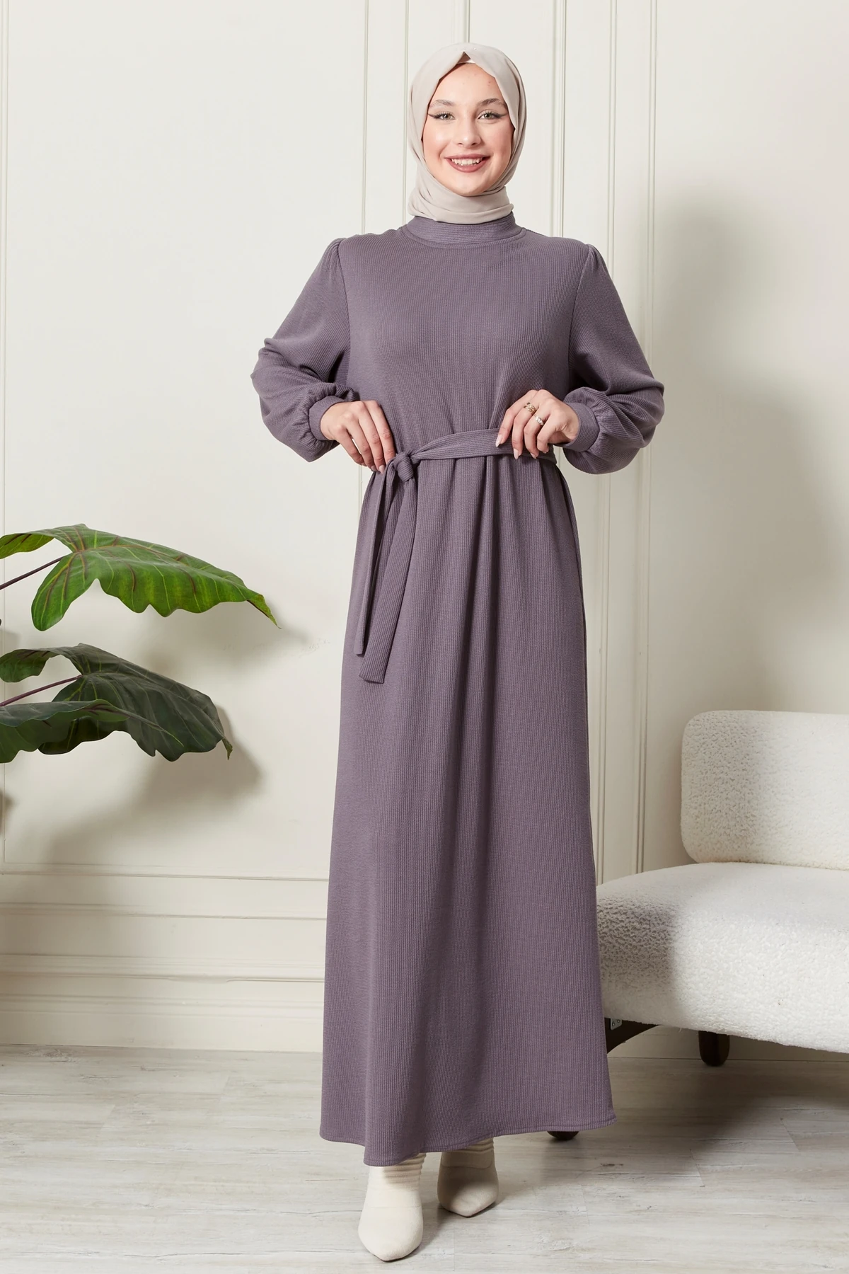 Fitilli Örgü İnce Kadife Kumaş Kemerli Kuşaklı Kışlık Yarım Boğazlı Prenses Kol Tesettür Elbise
