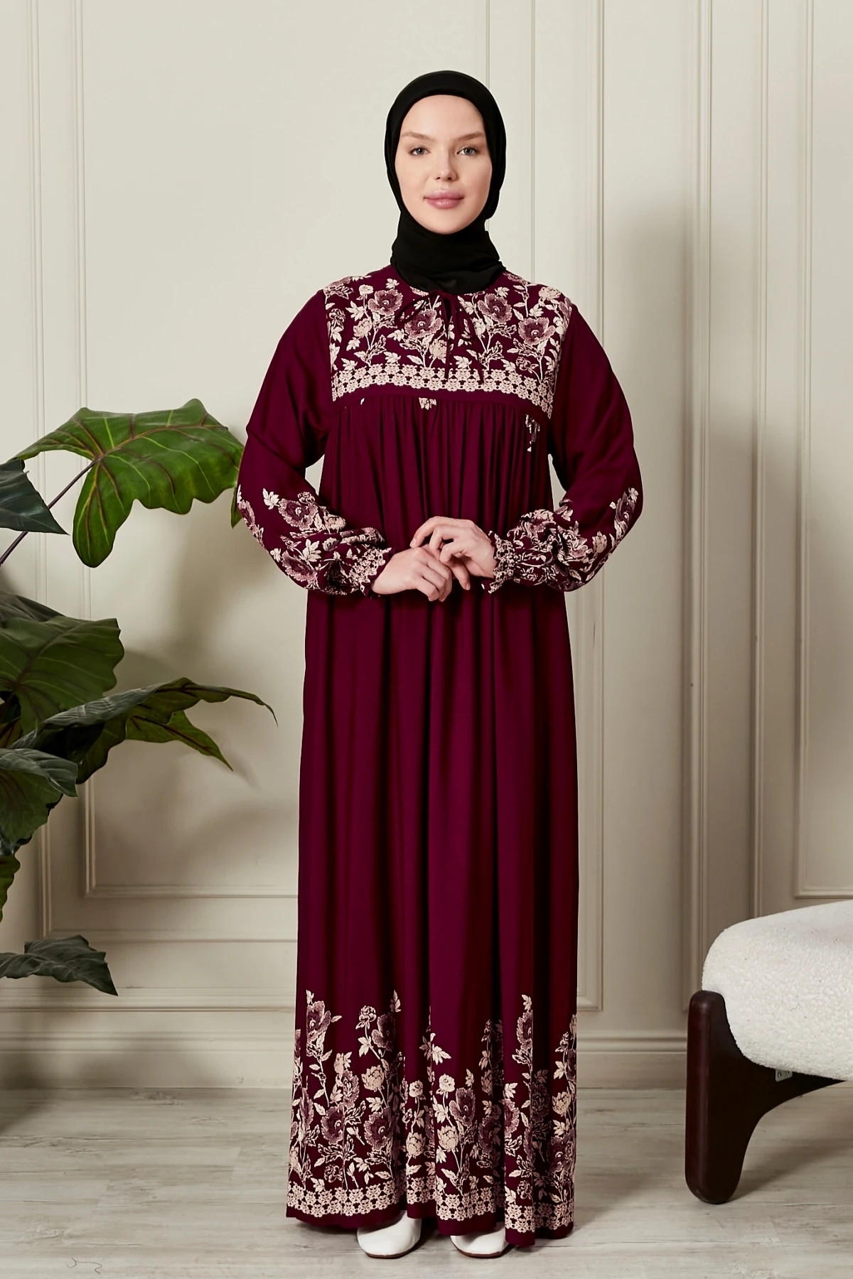 Çiçek Desen Kırmızı