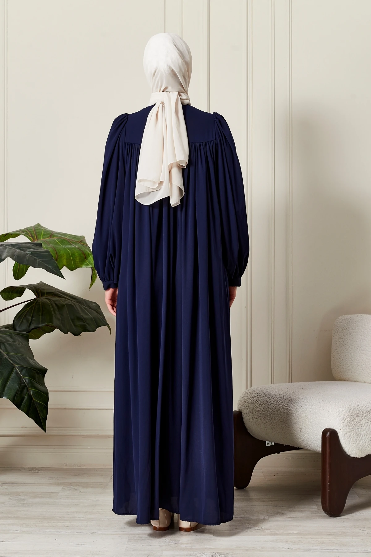 Yuvarlak Roba Tesettür Elbise Medine İpeği Namaz Elbisesi Modern Ve Şık Model