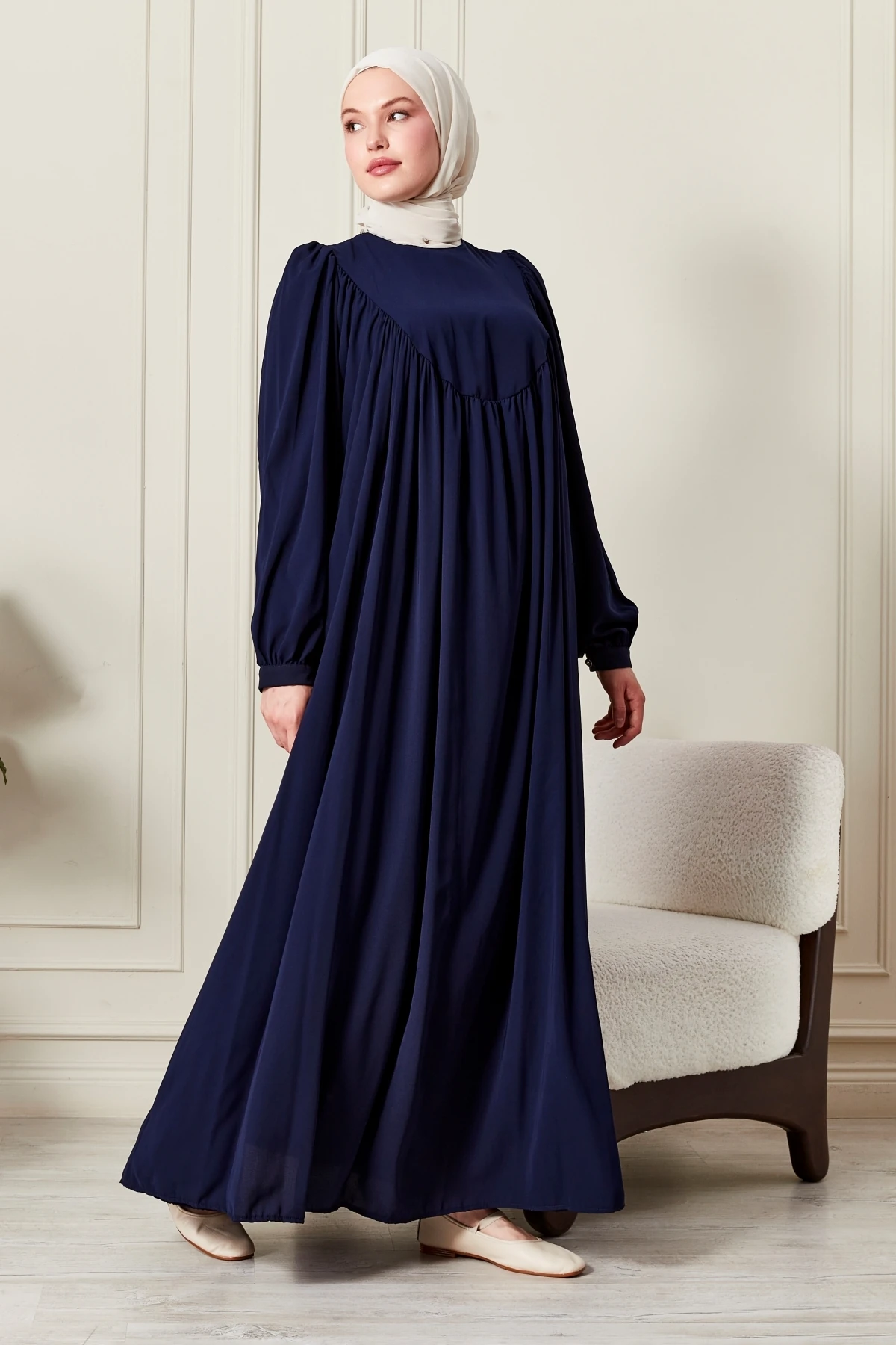 Yuvarlak Roba Tesettür Elbise Medine İpeği Namaz Elbisesi Modern Ve Şık Model