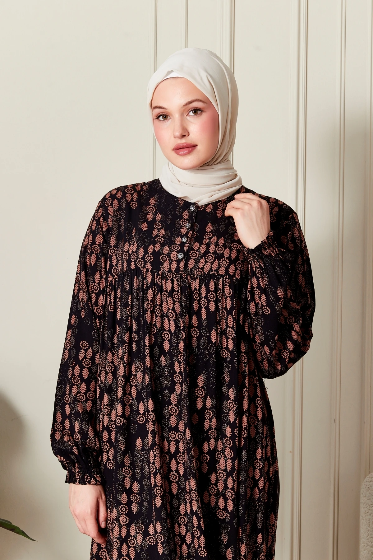 Büzgü Robadan Önü Düğmeli Viskon Kumaş Tessetür Giyim Anne Elbisesi Namaz Elbisesi