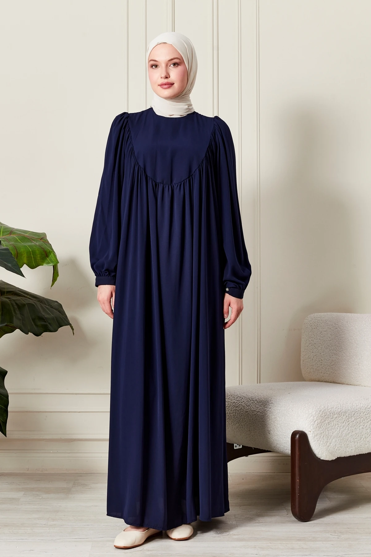 Yuvarlak Roba Tesettür Elbise Medine İpeği Namaz Elbisesi Modern Ve Şık Model
