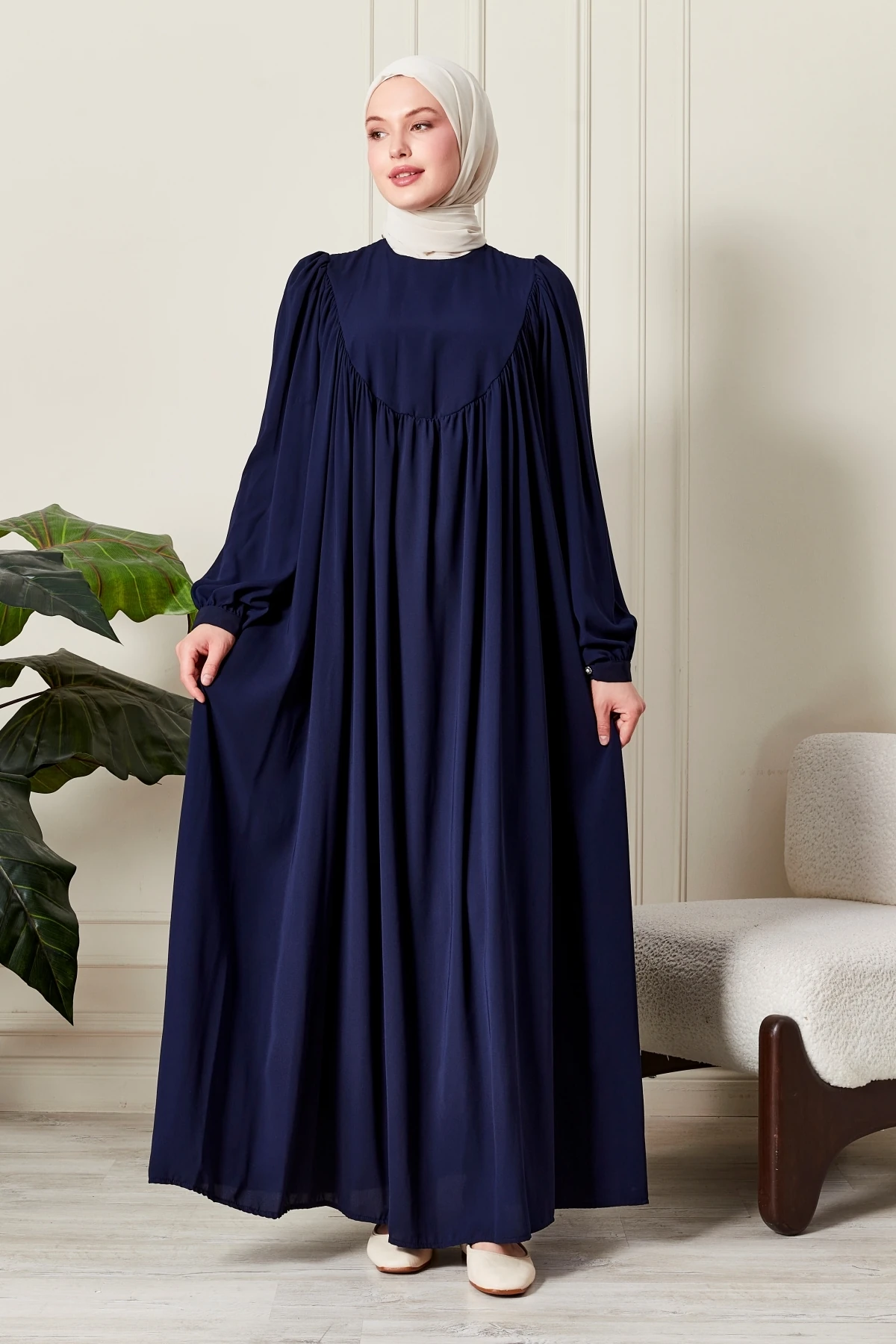 Yuvarlak Roba Tesettür Elbise Medine İpeği Namaz Elbisesi Modern Ve Şık Model
