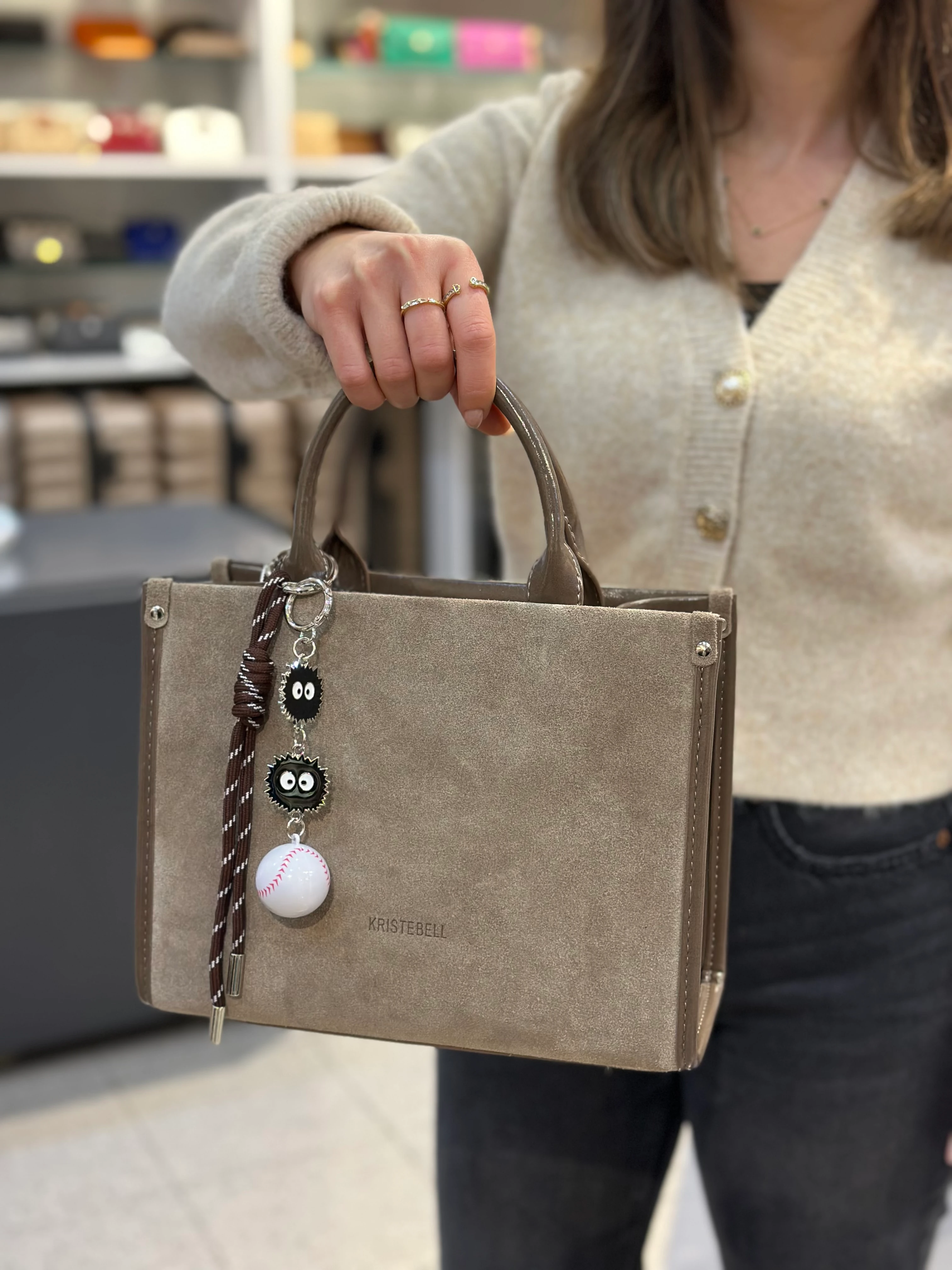 Krıste Bell Hakiki Süet Vizon El Çantası 