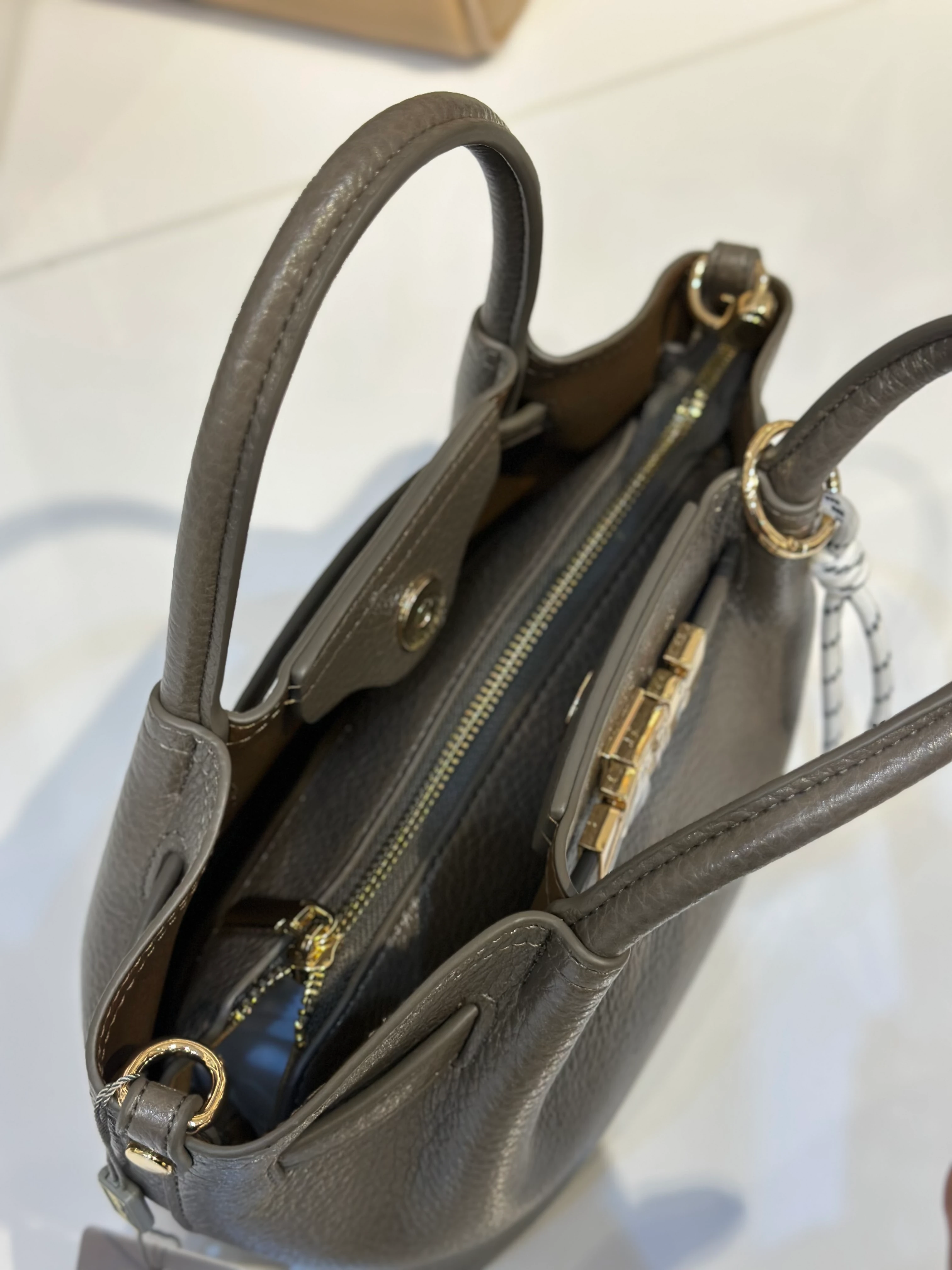 Krıste Bell Gri El Çantası 