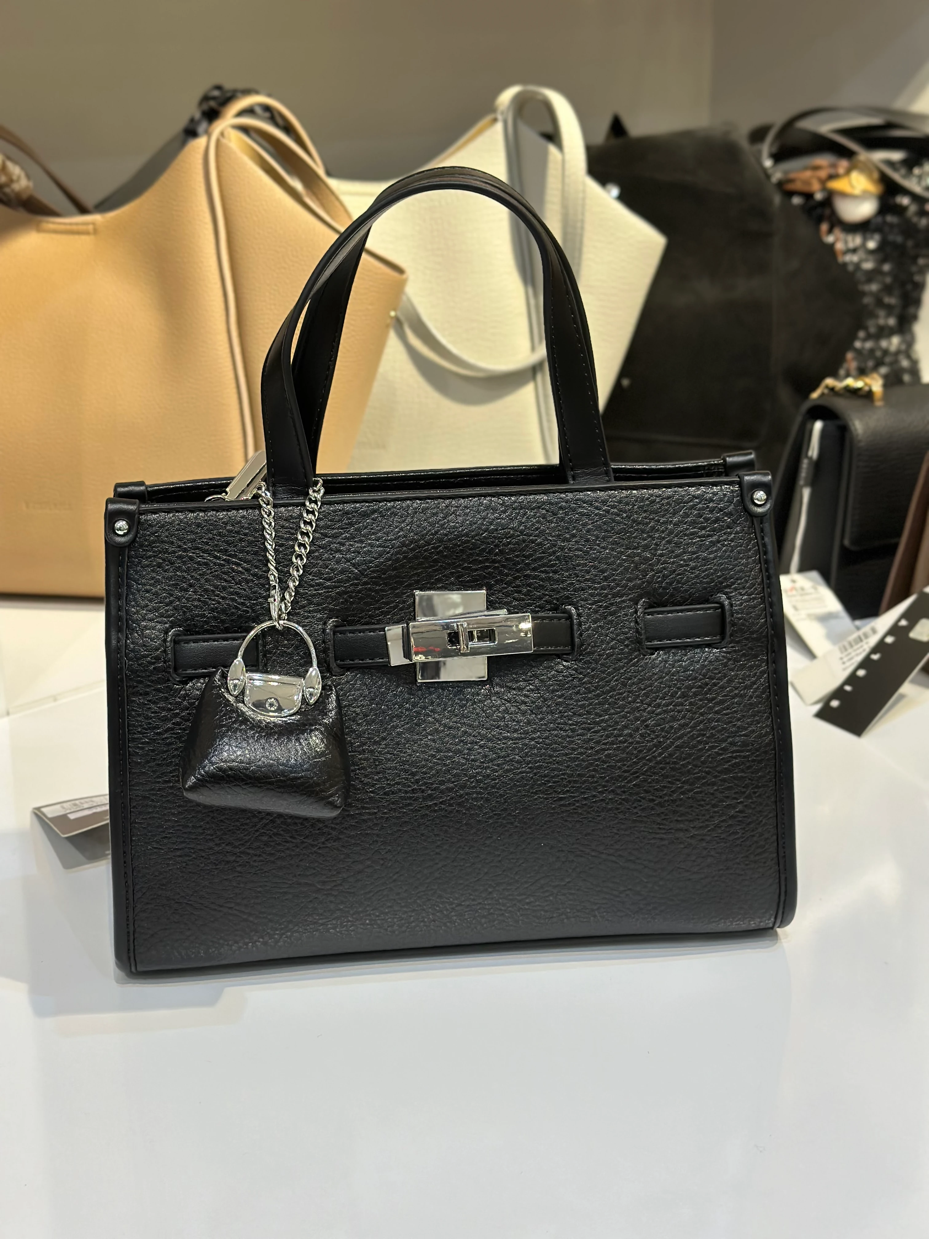 Krıste Bell Siyah El Çantası 