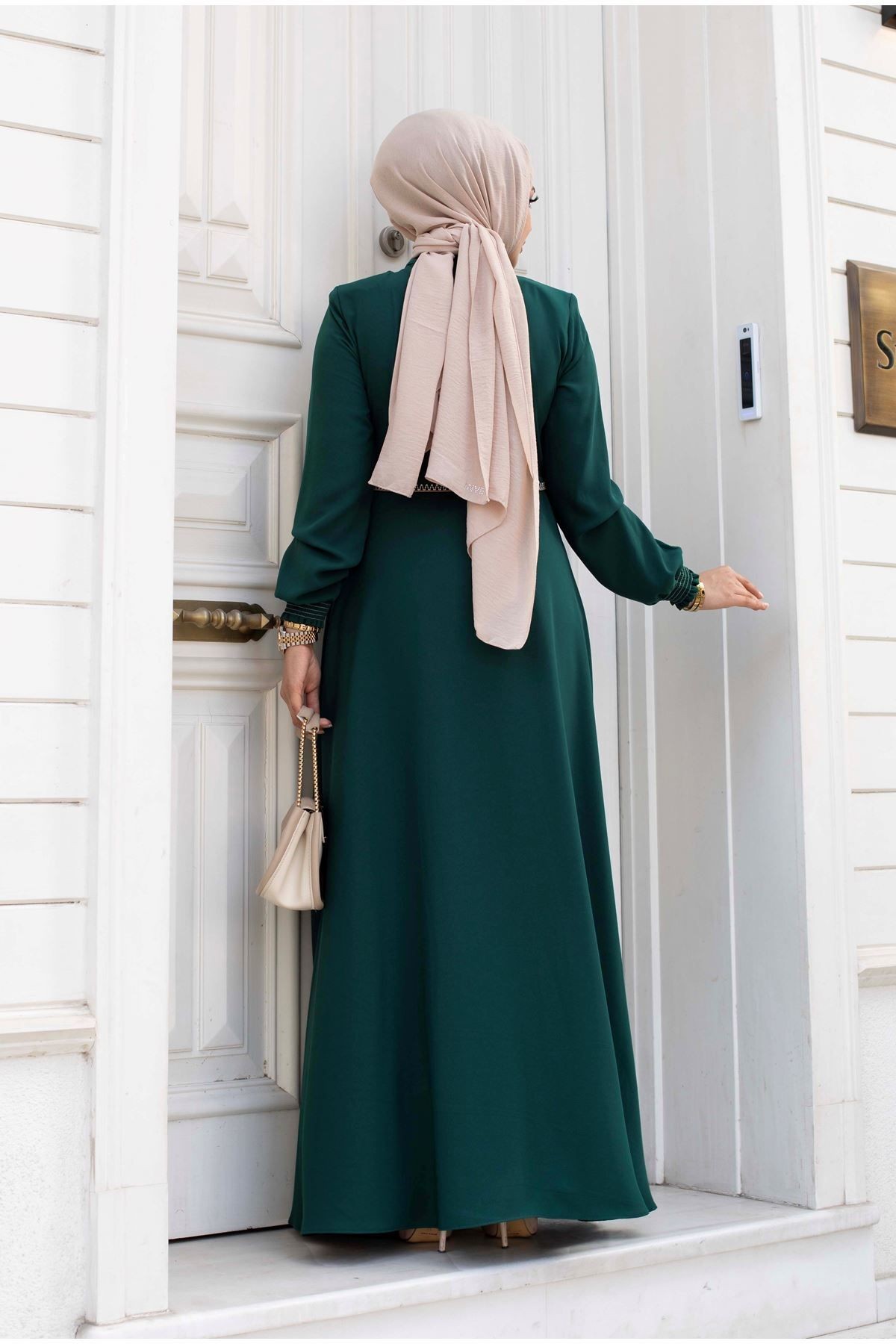 Beli Çizgi Detaylı Mevlana Model Tesettür Ferace