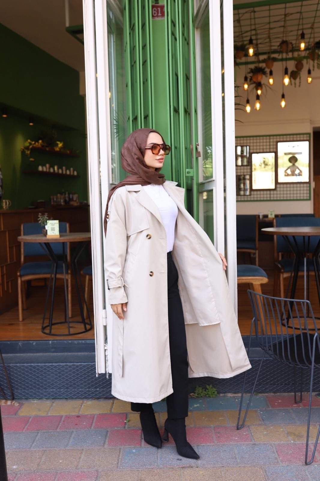  Kolları Kemer Detaylı Astarlı Trençkot
