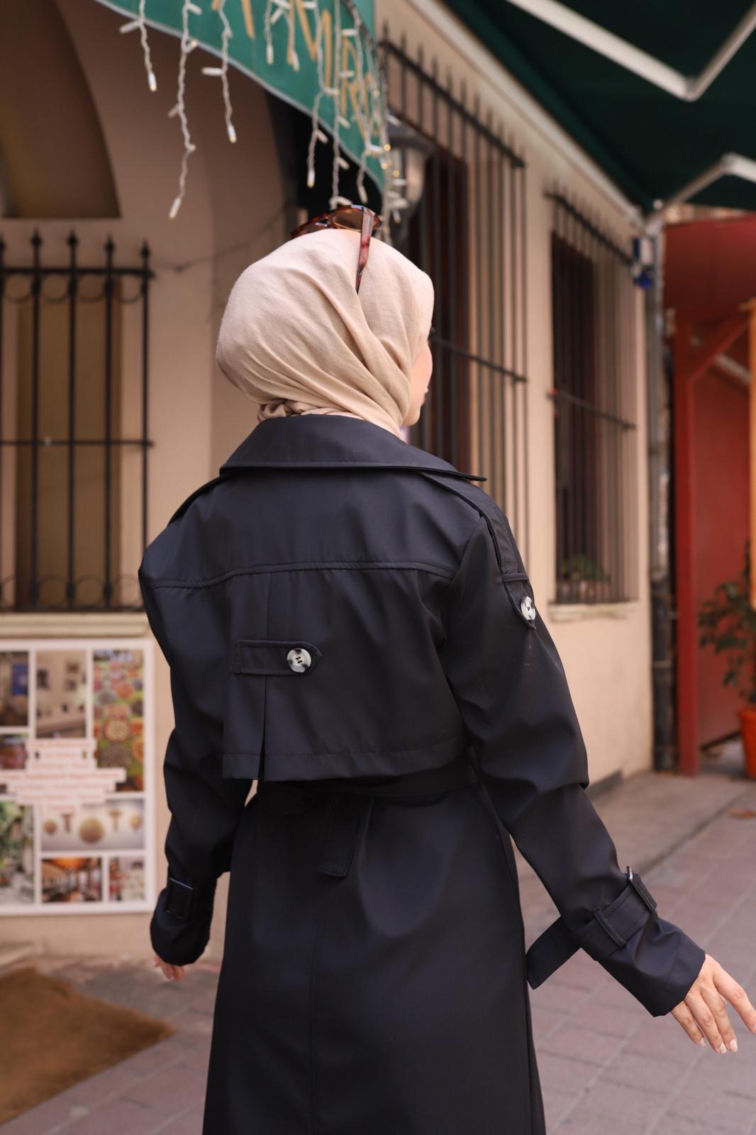 Kolları Kemer Detaylı Astarlı Trençkot