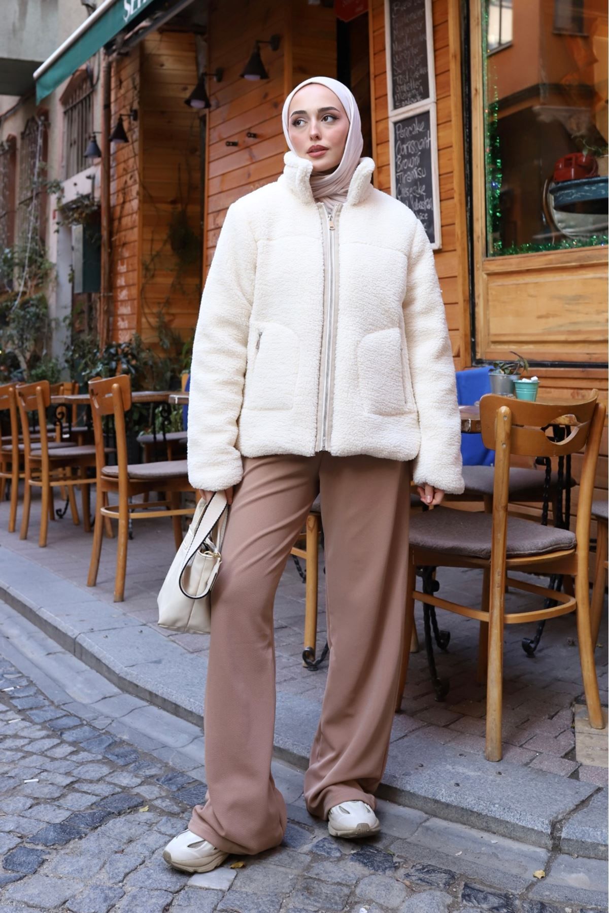 Peluş Yumuşak Kumaş Kabartma Kadın Mont