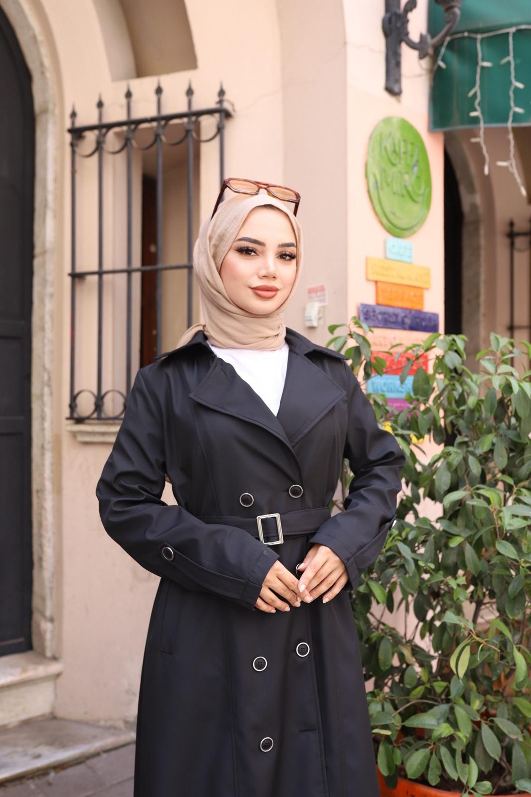Astarlı Kemer Detaylı Tam Boy Trençkot 