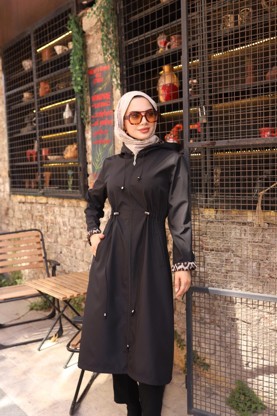 içi leopar desenli tesettür araboy trençkot