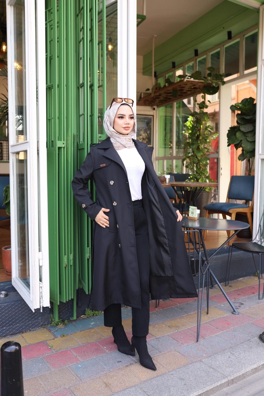 İçi Astarlı Kemerli Trençkot