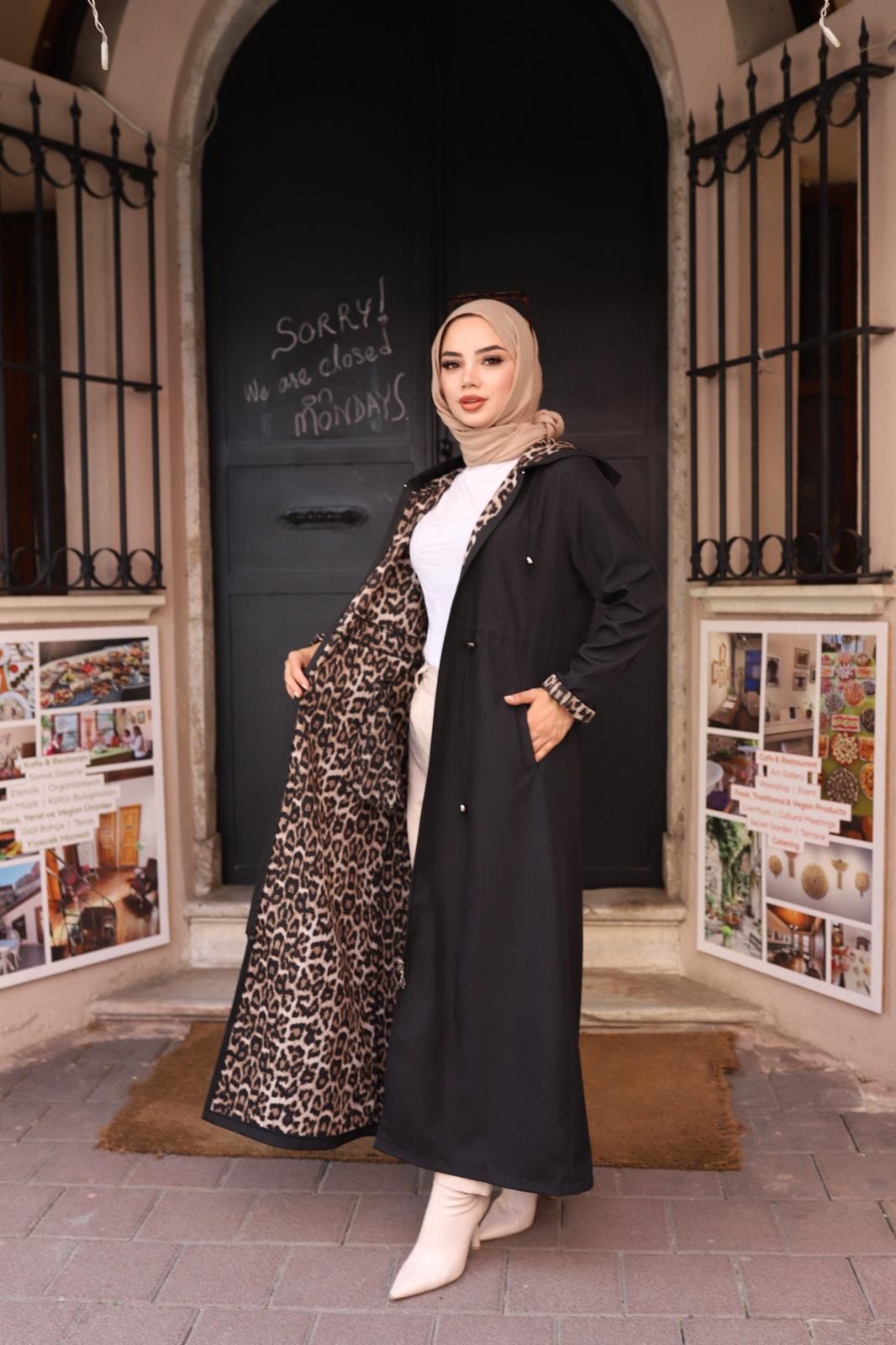 içi leopar desenli tesettür tamboy trençkot