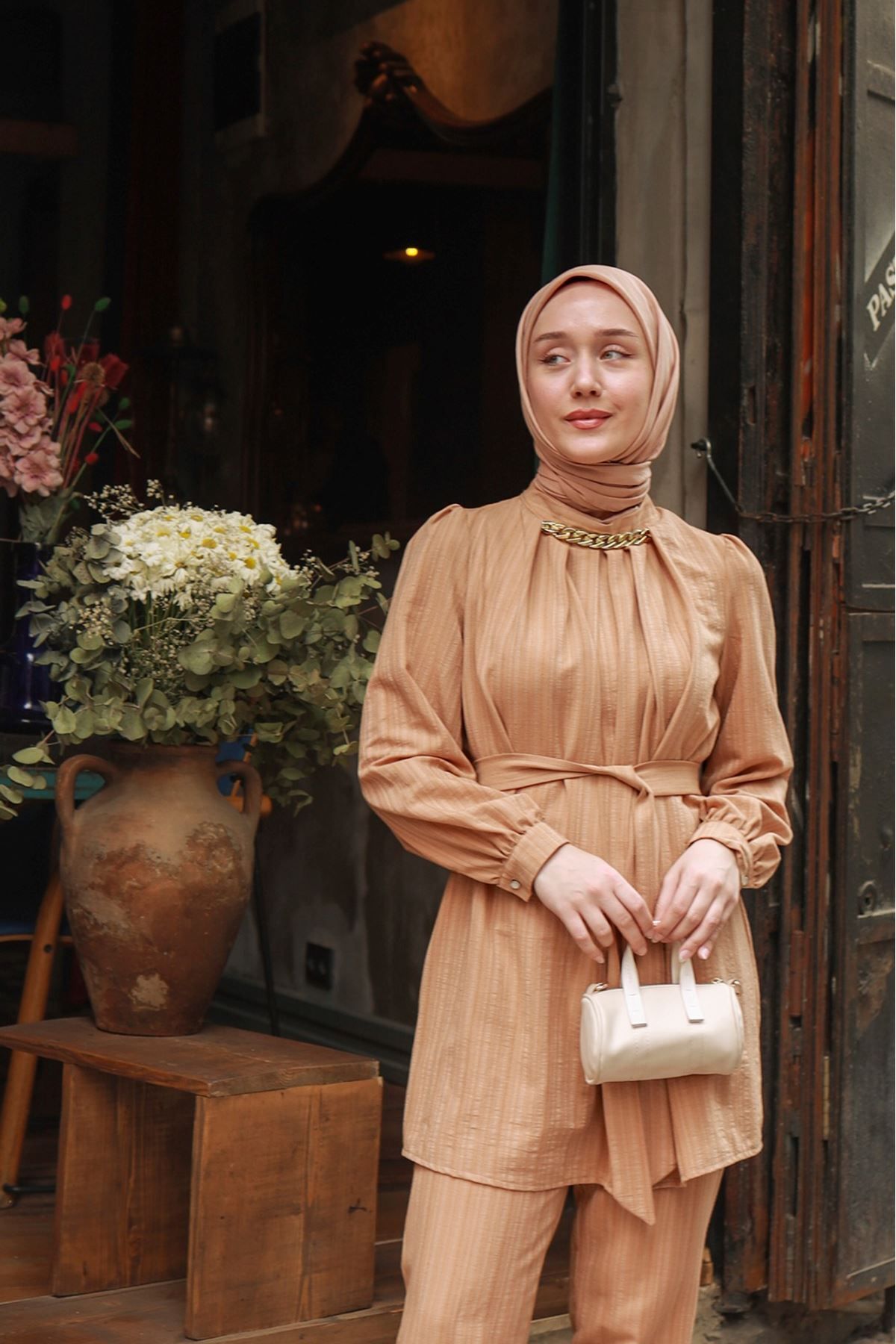 Sofia Zincir Detaylı Tesettür Takım