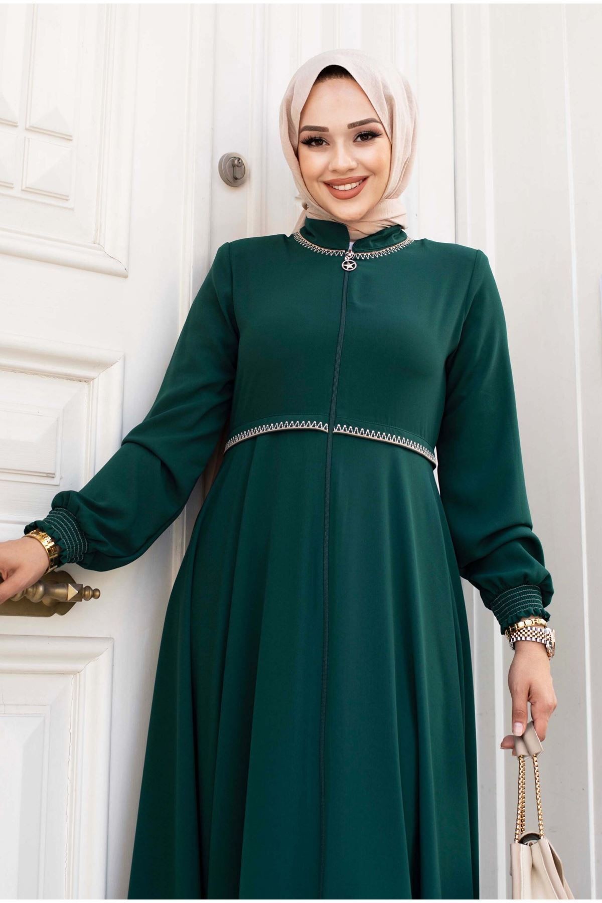 Beli Çizgi Detaylı Mevlana Model Tesettür Ferace
