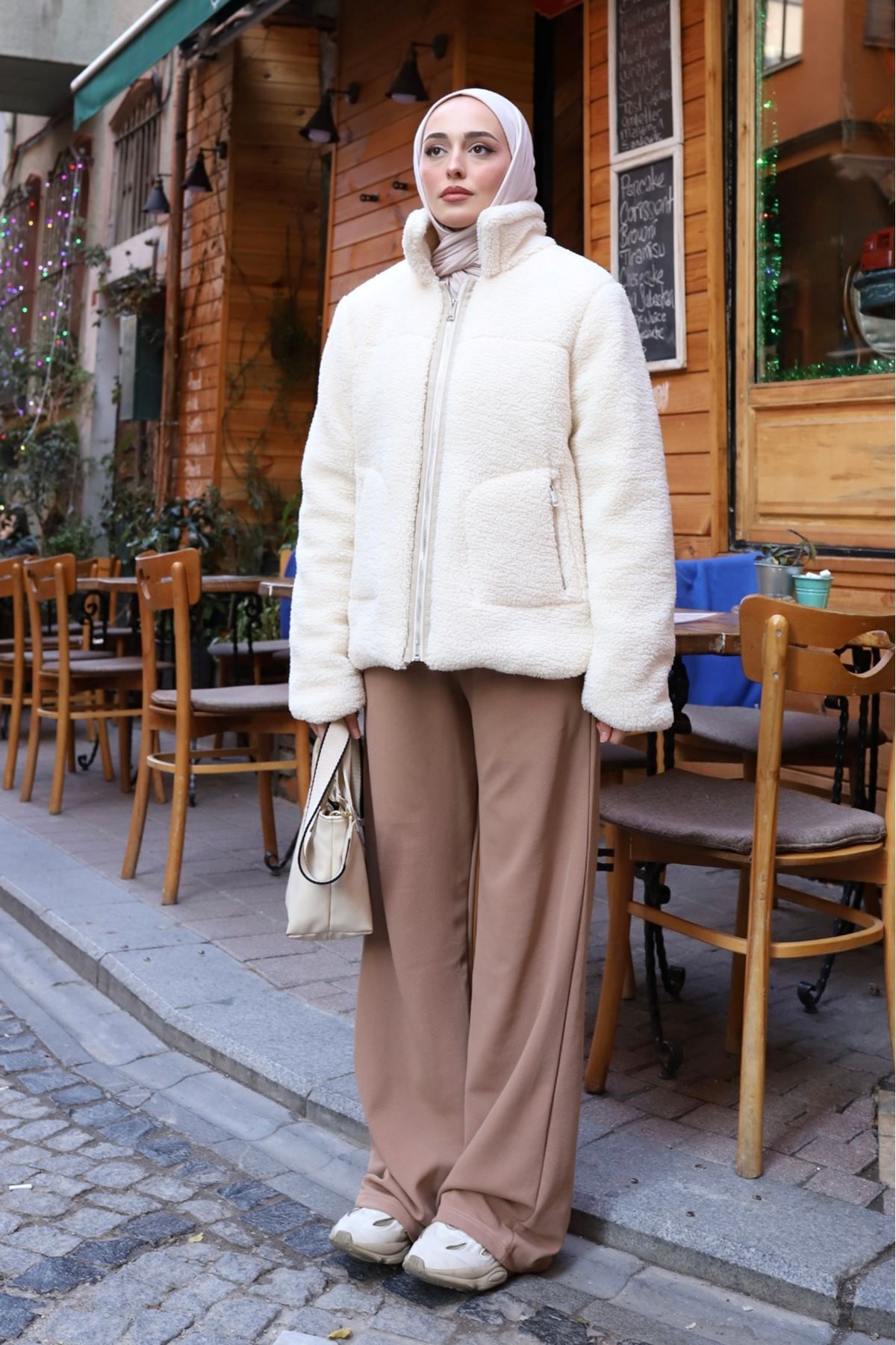 Peluş Yumuşak Kumaş Kabartma Kadın Mont
