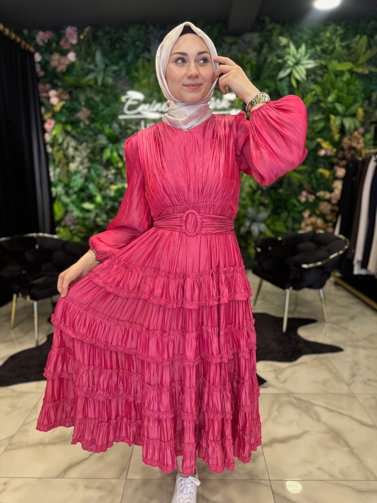 PEMBE SATEN ELBİSE