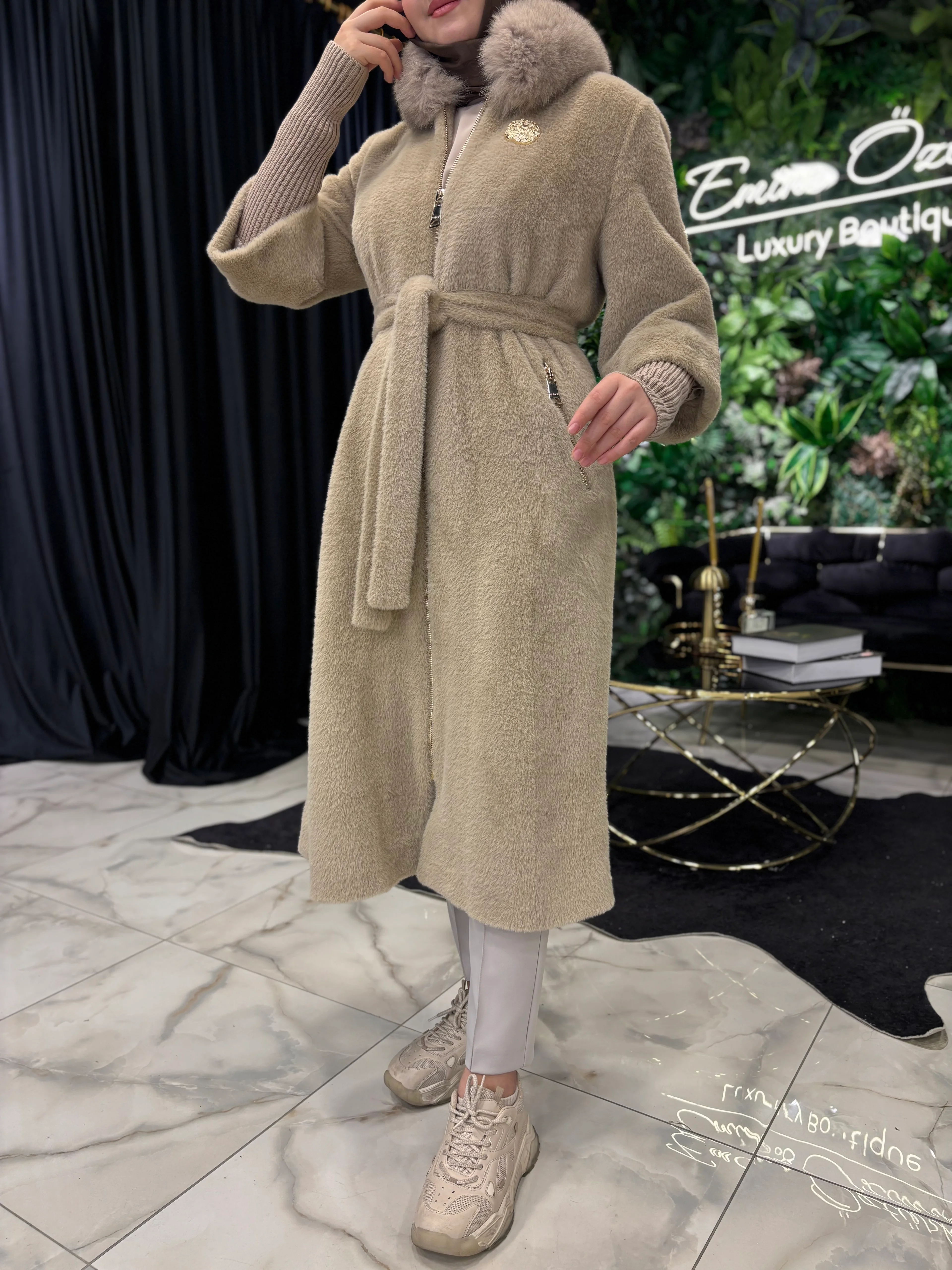 ETRUCCİ TRİKO FERMUAR VE KÜRK DETAYLI ANGORA KABAN 7211