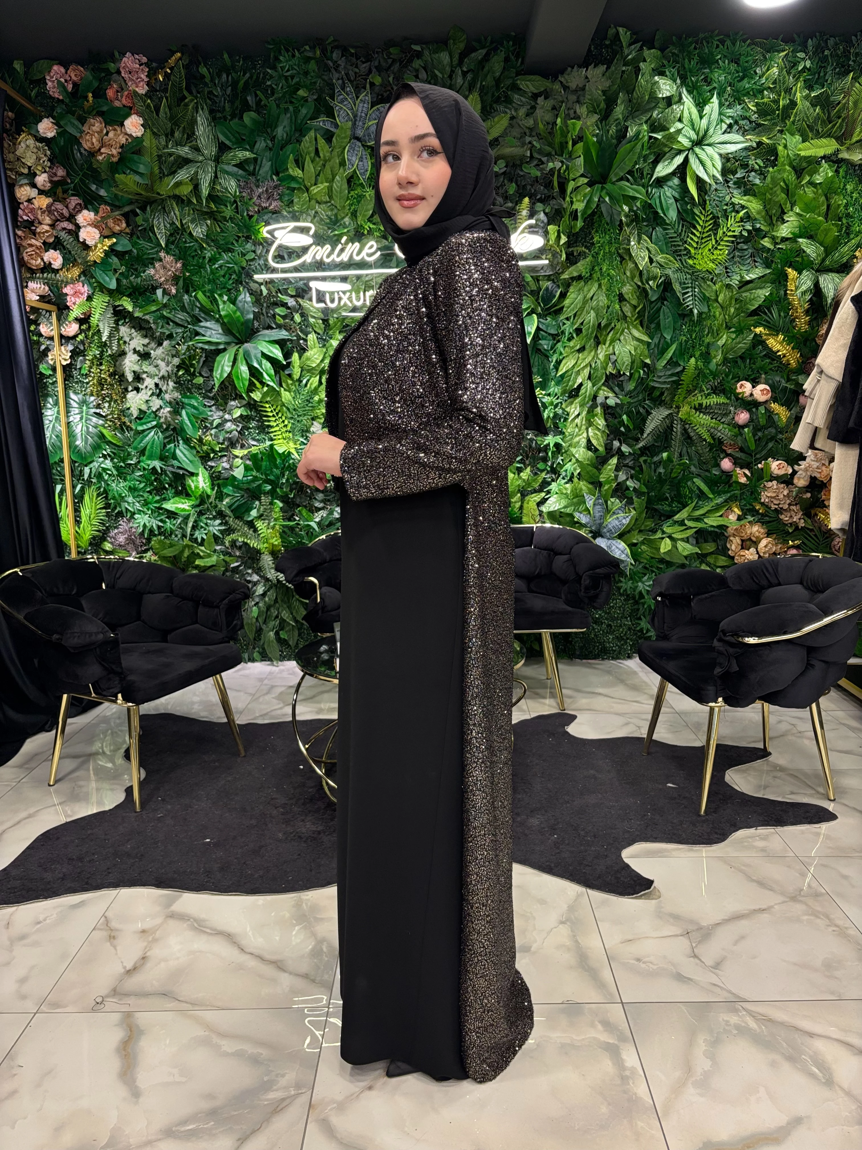 HİLAL OĞUZKAN PAYET KAP GÖRÜNÜMLÜ ELBİSE 25E001