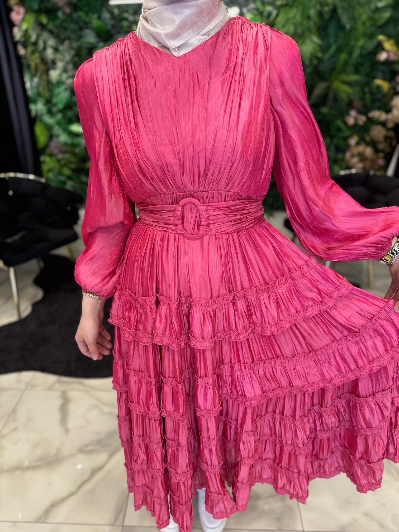 PEMBE SATEN ELBİSE