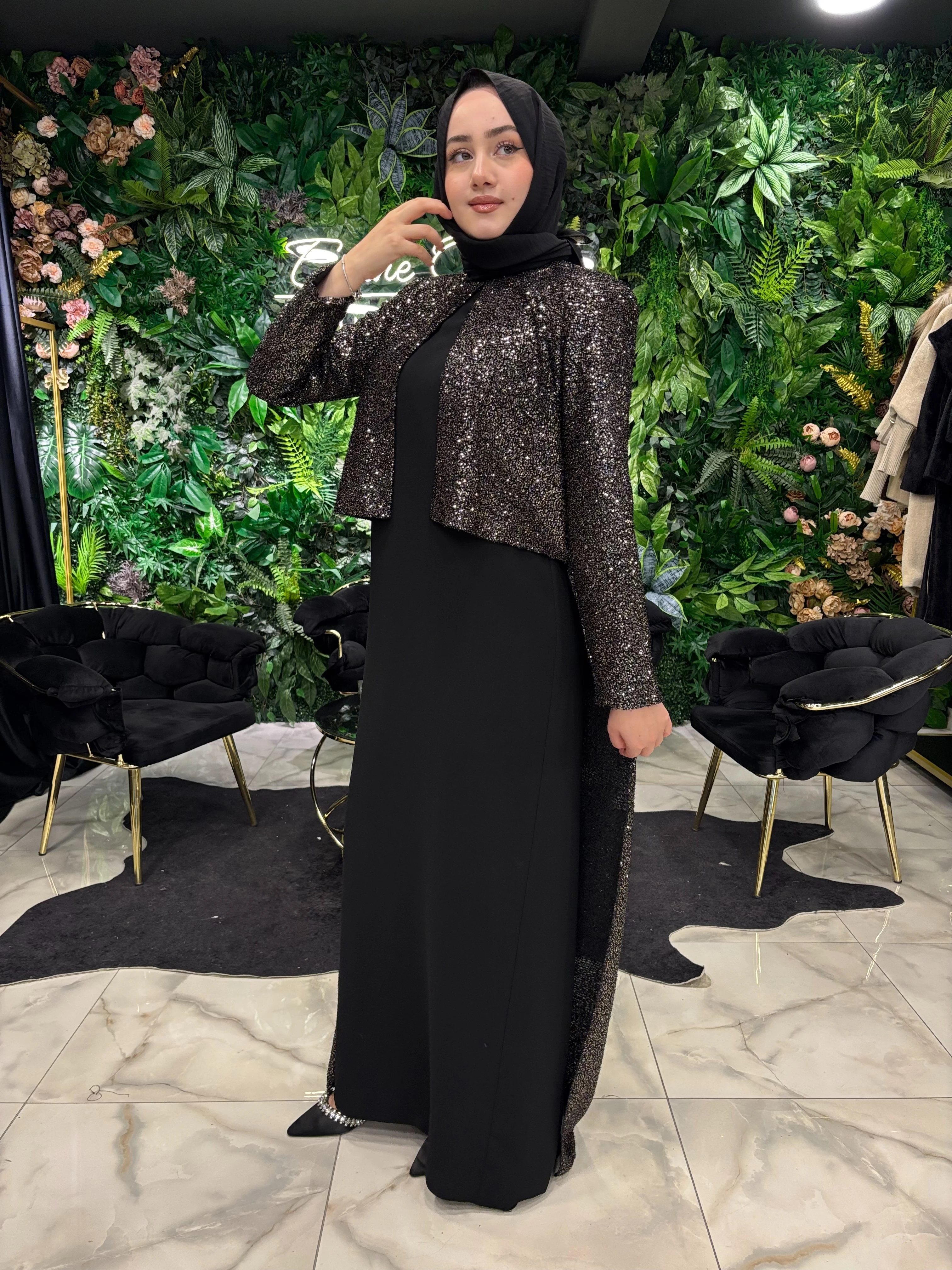 HİLAL OĞUZKAN PAYET KAP GÖRÜNÜMLÜ ELBİSE 25E001