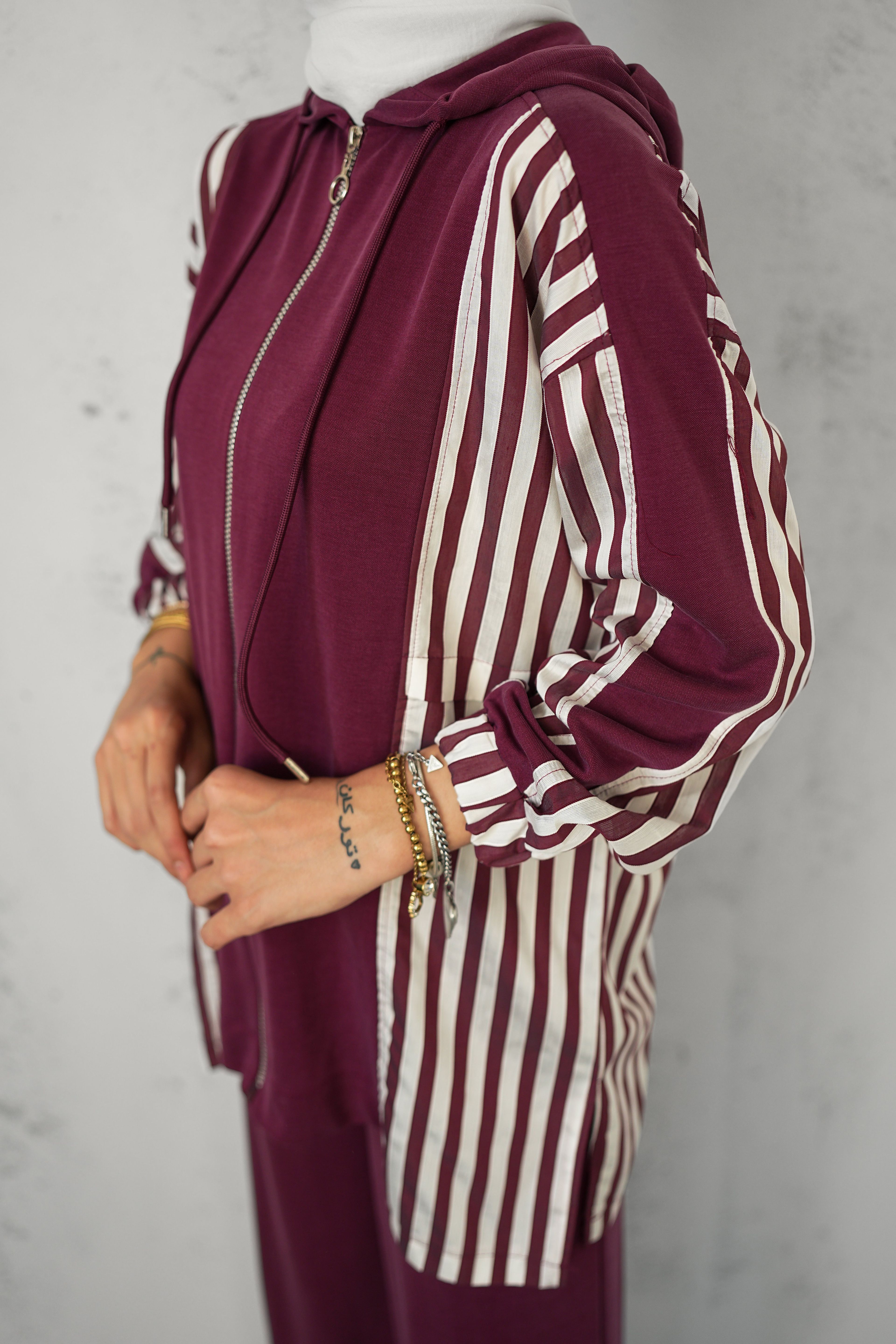 GARNİ DETAYLI TAKIM