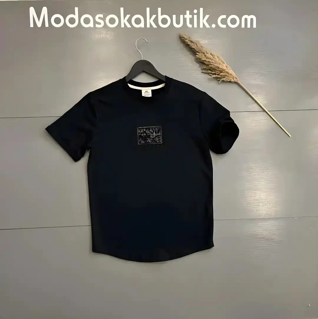 Erkek Siyah Ön Baskı Detay T-Shirt