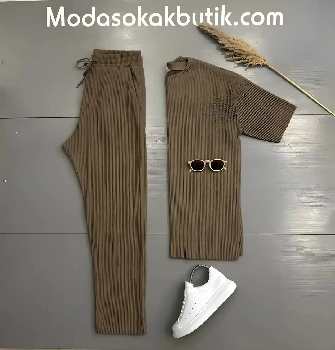 Erkek Fitilli Kumaş T-shirt Pantolon  Kombin