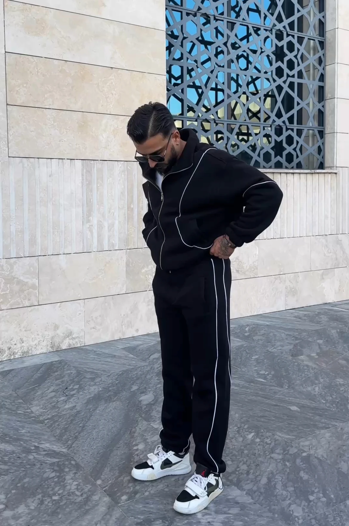 Erkek Siyah Garnili Eşofman Takımı