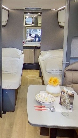 DETHLEFFS Beduin Scandinavia –550 BET Karavan Yatağınıza Tam Uyumlu Lastikli Çarşaf ve Yastık Kılıfı